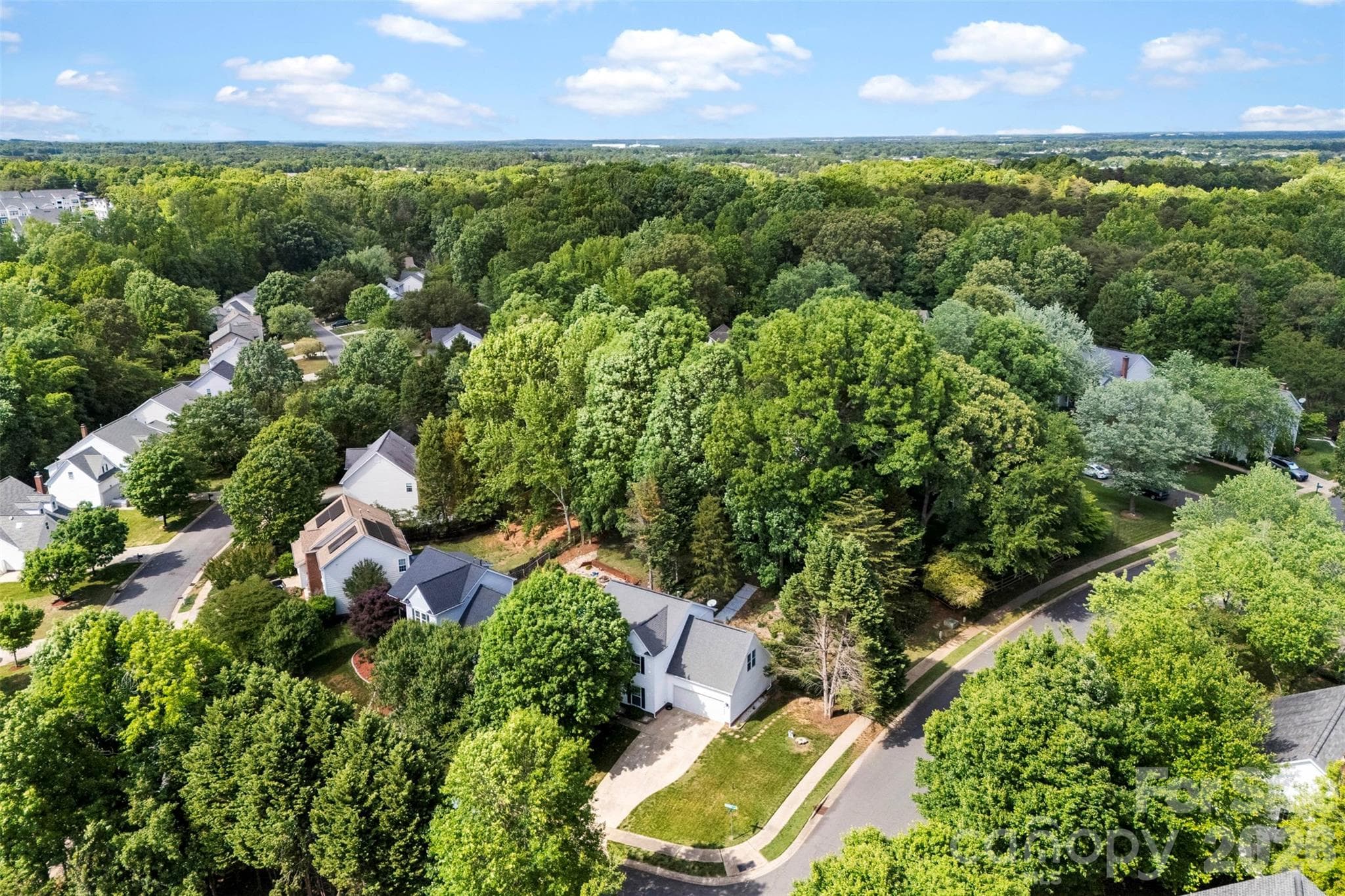 Single Family Residence at 15027 Ashlight Drive, Charlotte, photo 39 of 43