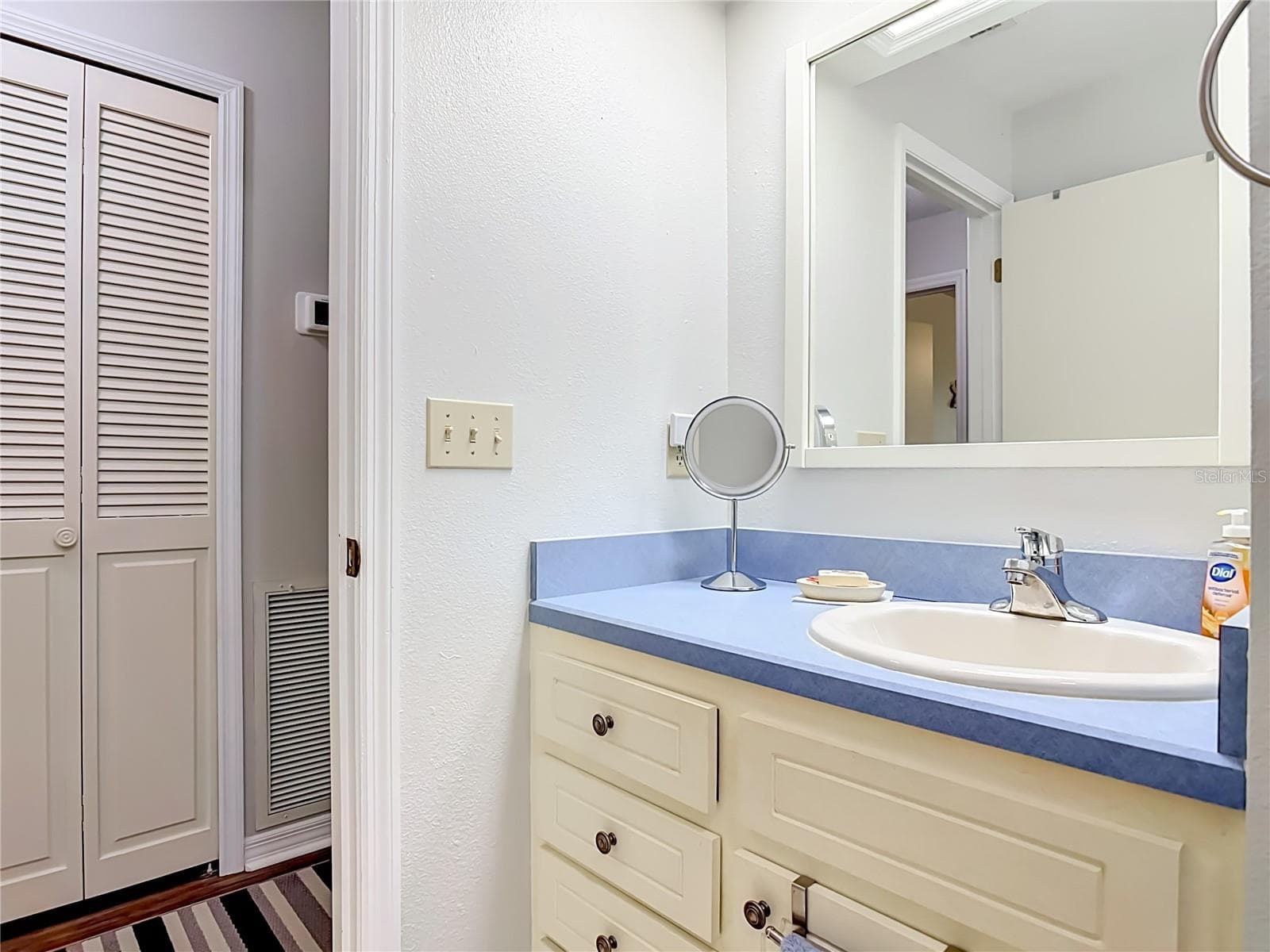 Guest bath - 17819 PALM ST, UMATILLA