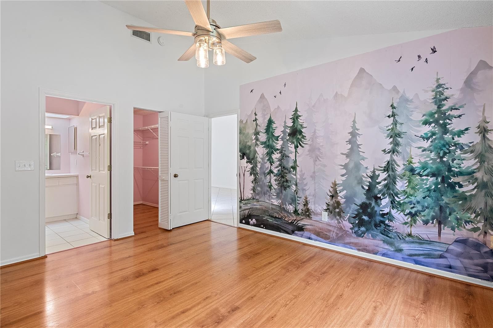 Primary bedroom - 5647 MONTE ROSSO RD, SARASOTA