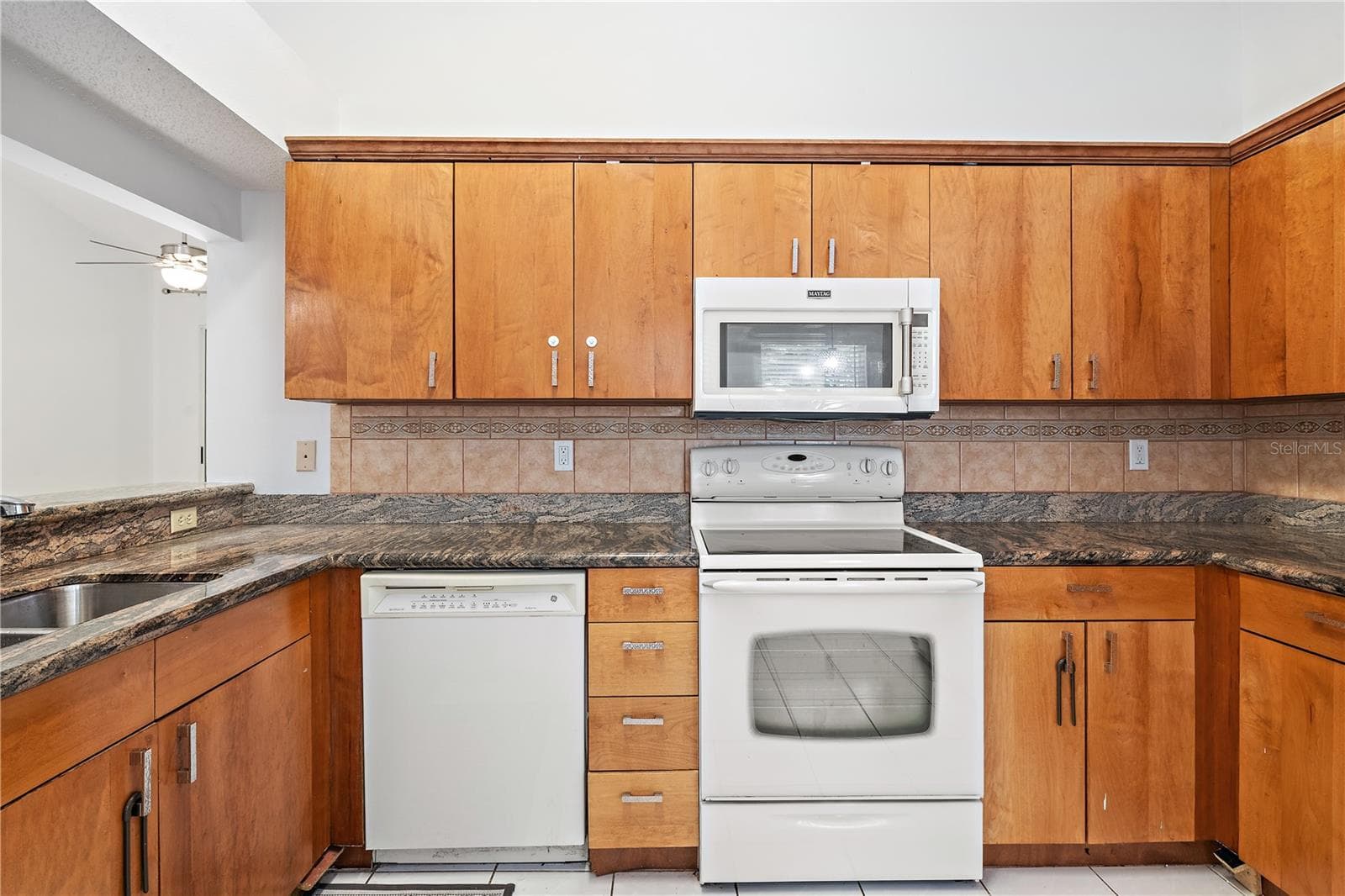 Kitchen - 5647 MONTE ROSSO RD, SARASOTA