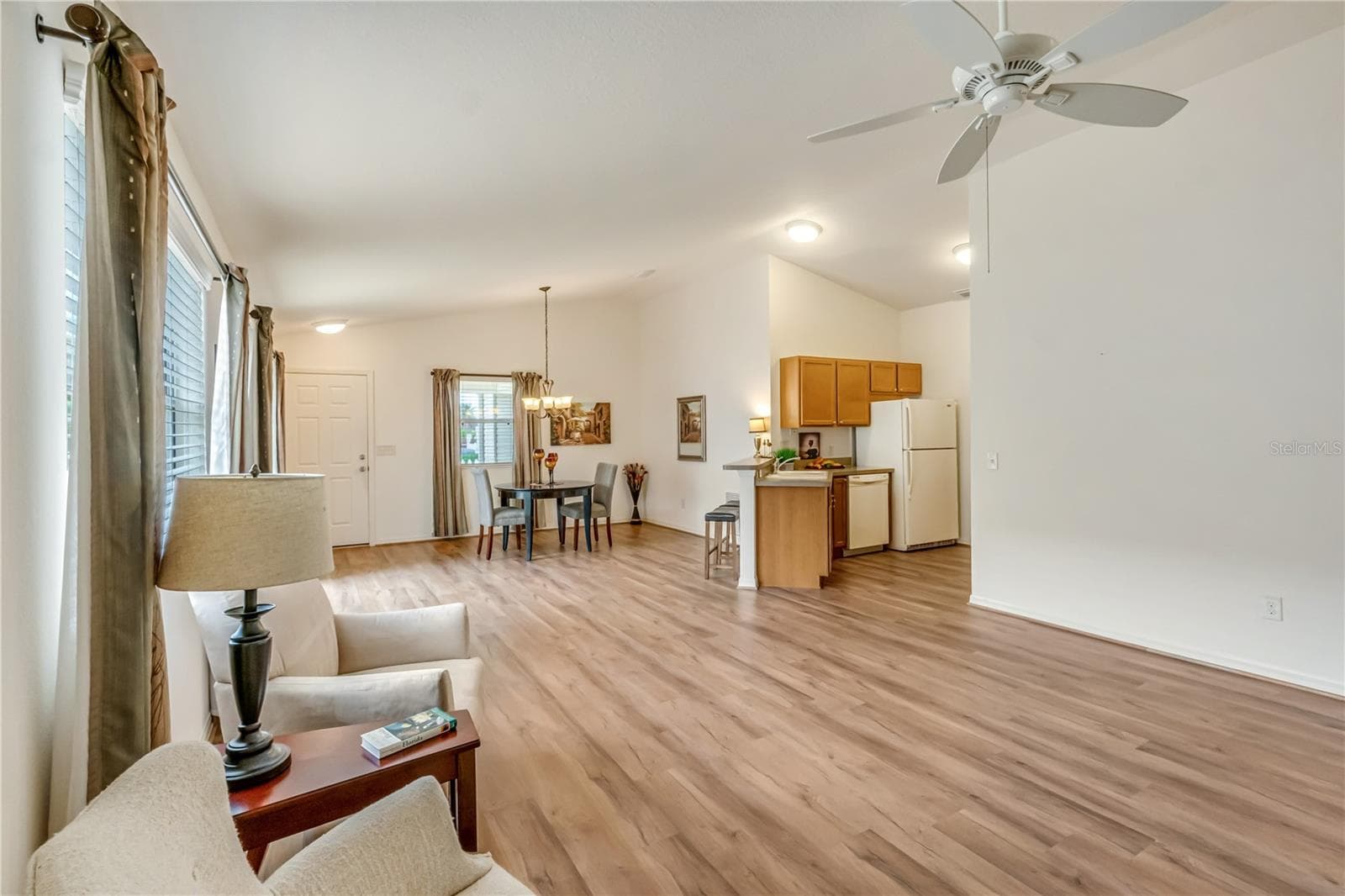 Villa at 1806 QUEENSBURY TER, THE VILLAGES, photo 13 of 28