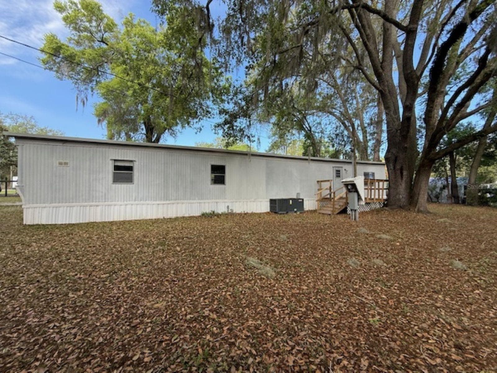 Back of Home - 10395 SE 159TH ST, SUMMERFIELD