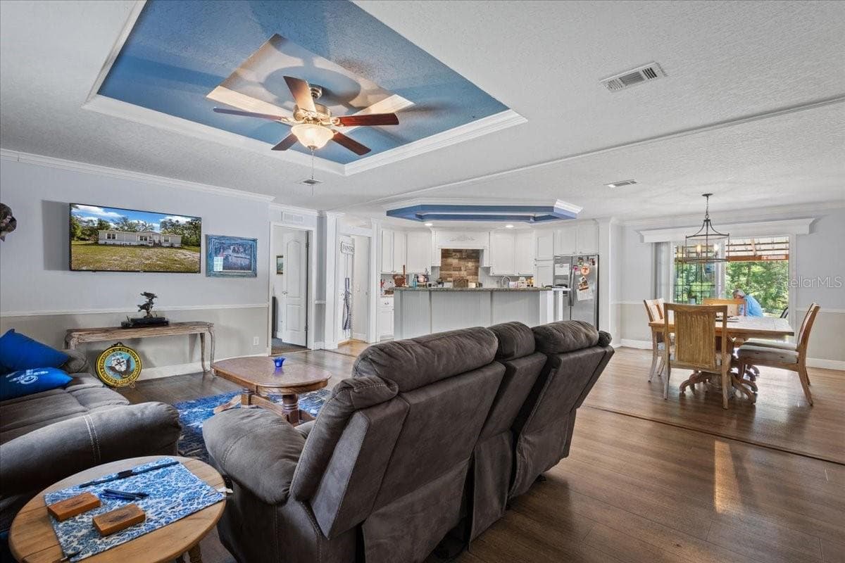 Manufactured Home at INDIAN OAKS, OLD TOWN, photo 8 of 40