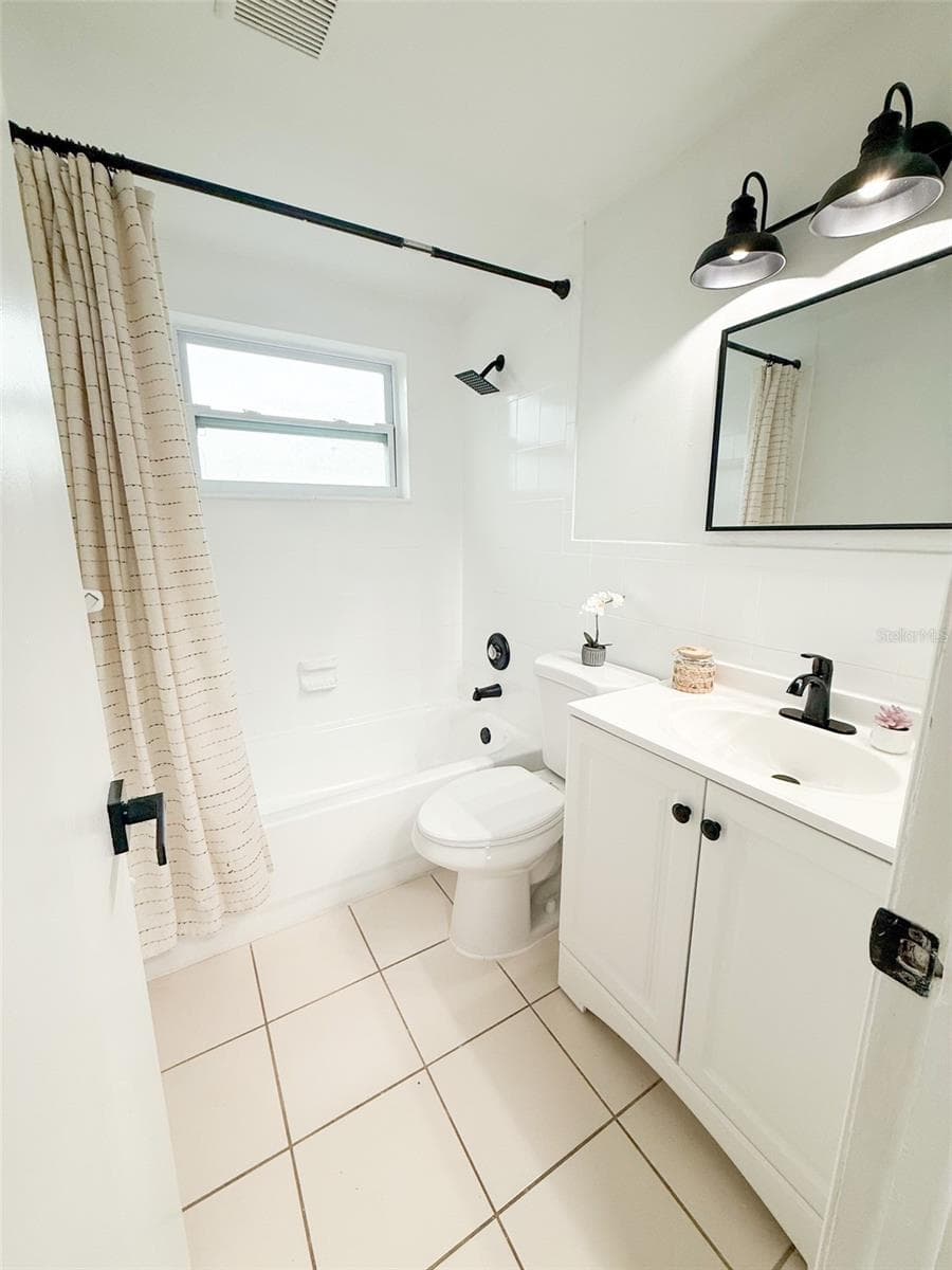 Common Bathroom - 10805 FILLMORE AVE, PORT RICHEY