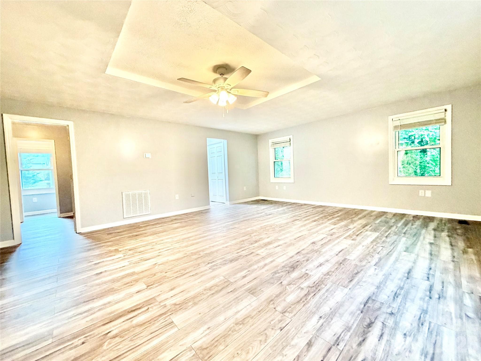 Single Family Residence at 1586 Kenlane Drive, Hickory, photo 17 of 24