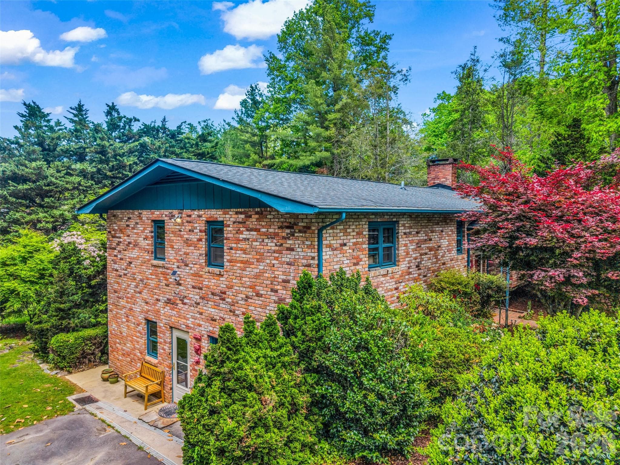 Single Family Residence at 122 W Sweetbriar Lane, Etowah, photo 4 of 47