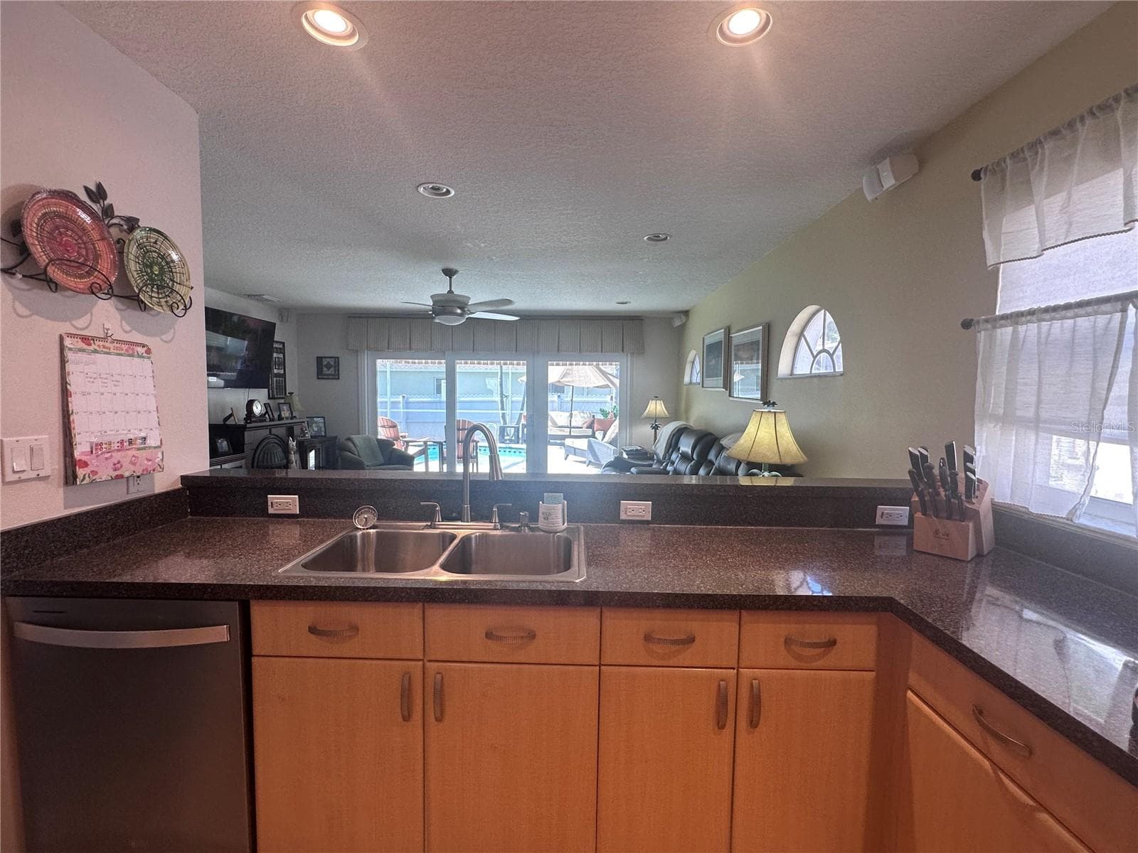 Single Family Residence at 10632 LAKE VISTA DR, SEMINOLE, photo 21 of 43