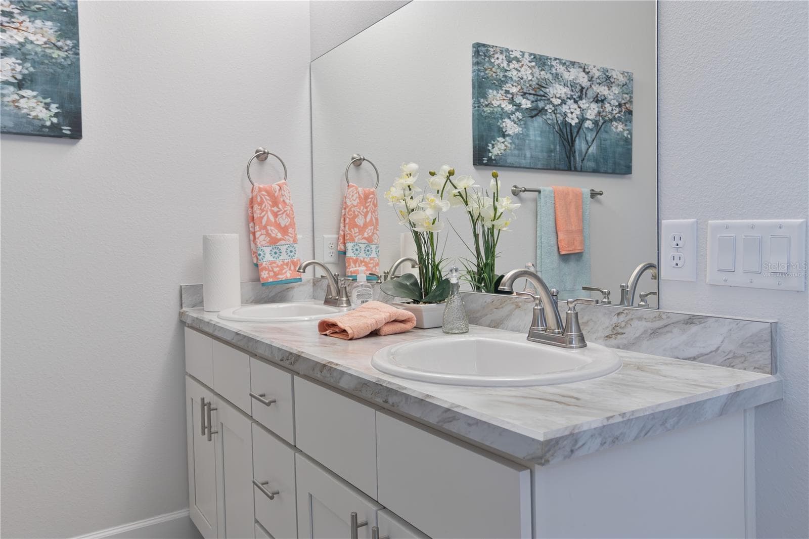 One or more photos may be virtually staged. Actual home shown; finishes, colors, and features may vary. - 1841 N ROBERTS TRL, BELL