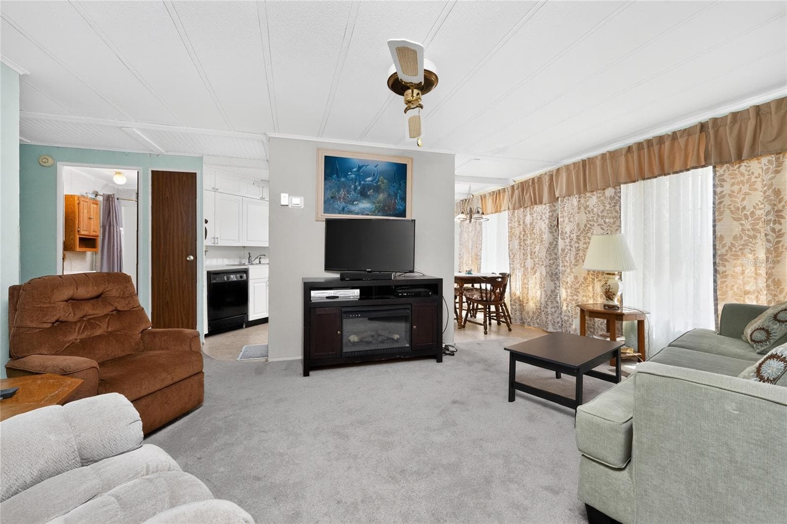 Very open floor plan - 1380 SEAGULL DR, ENGLEWOOD