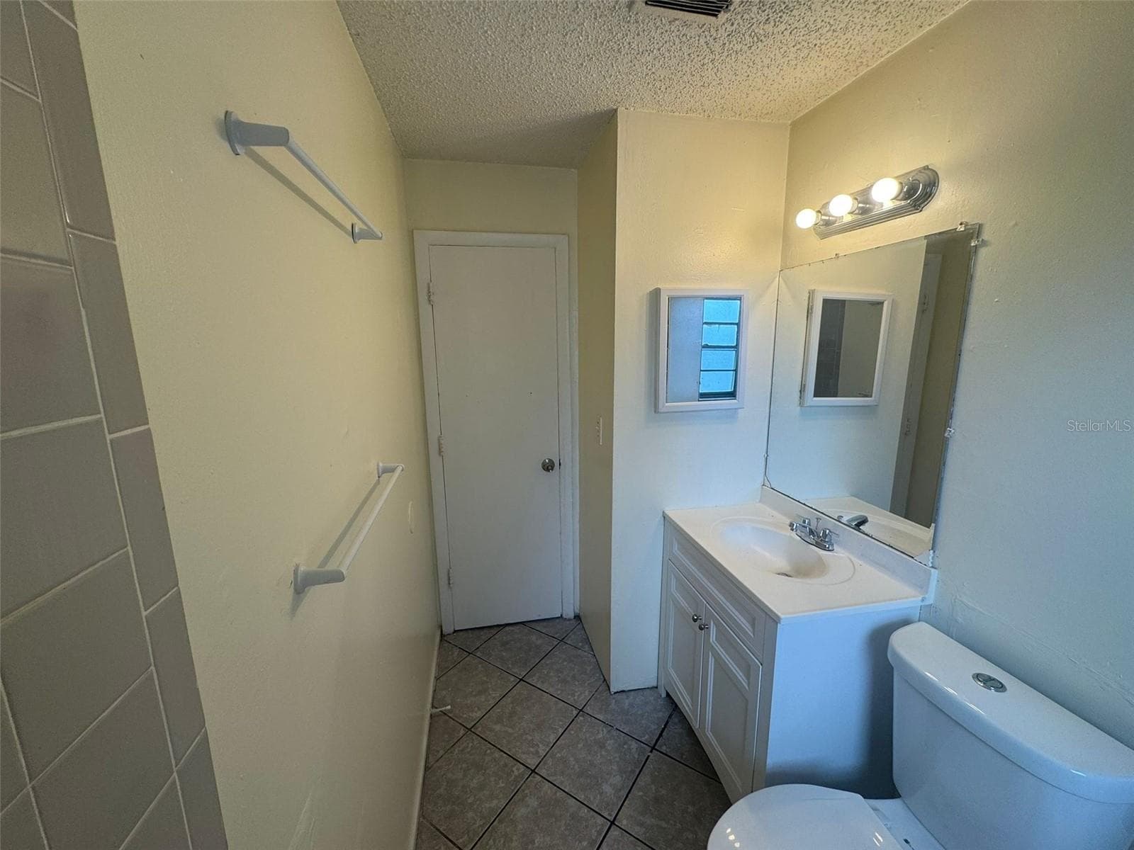Condominium at 2800 E 113TH AVE #B1204, TAMPA, photo 18 of 26