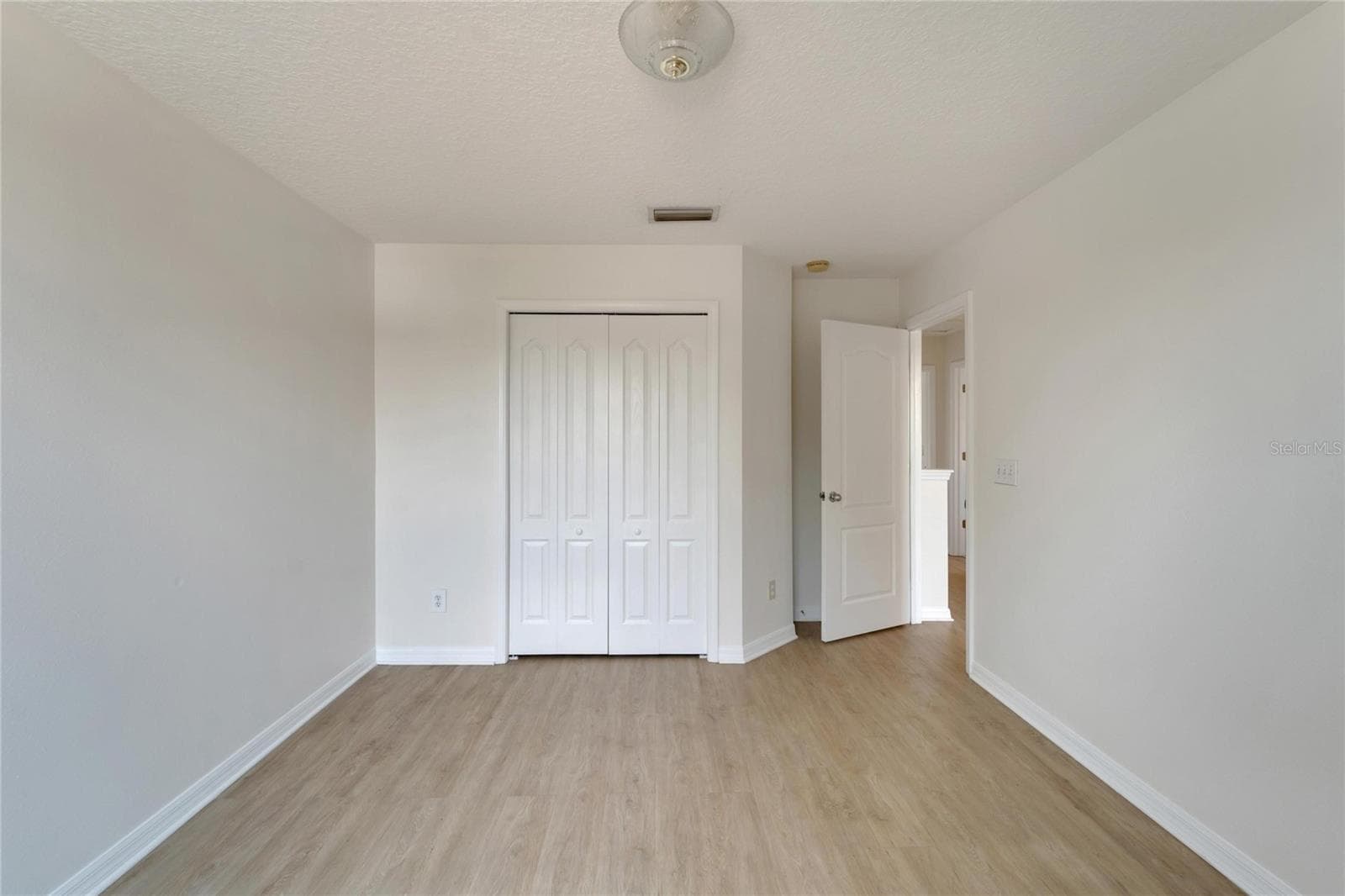Single Family Residence at 411 DURHAM SHORE CT, APOLLO BEACH, photo 44 of 67