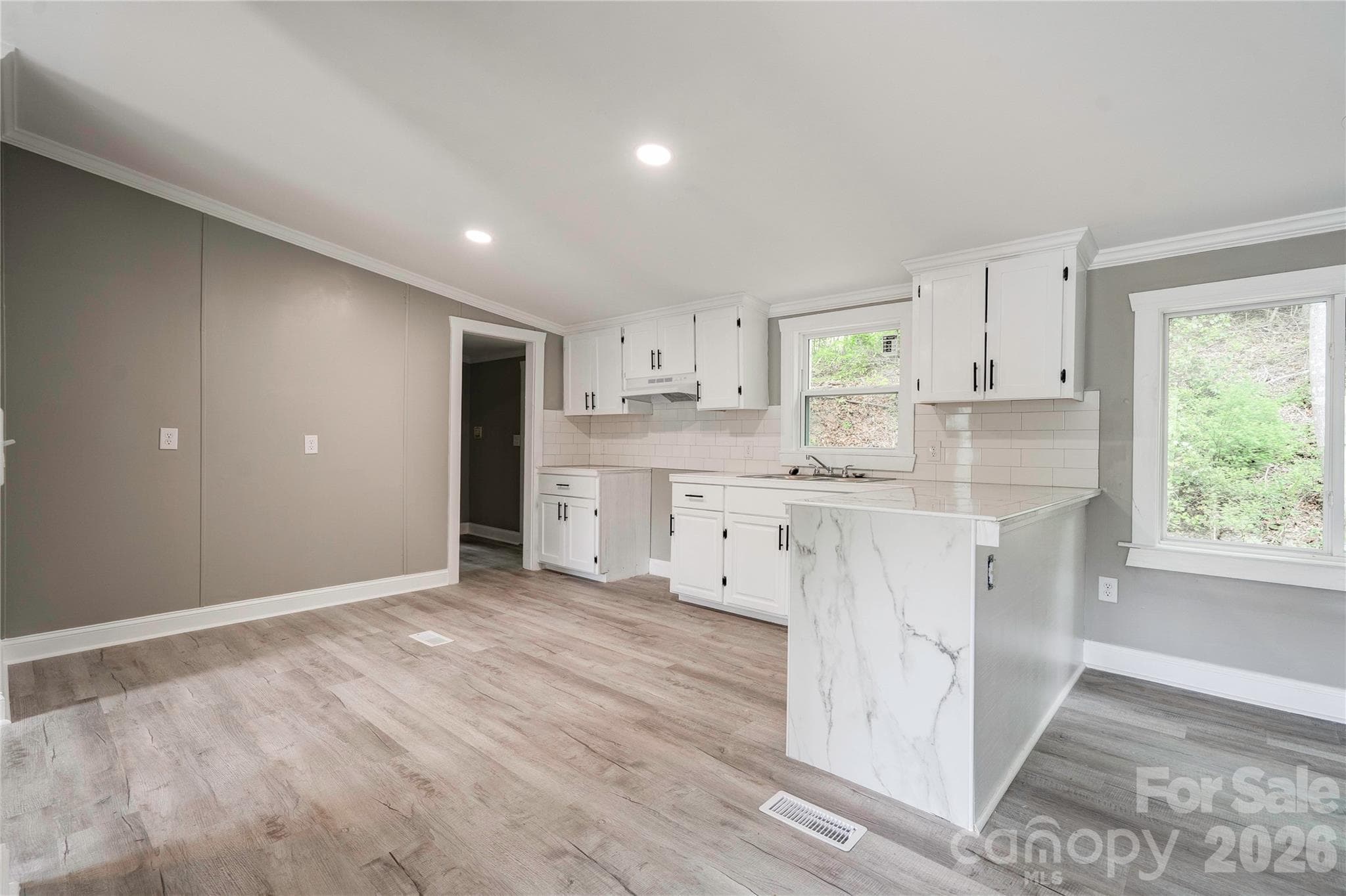 Single Family Residence at 141 Knob Creek Drive, Lawndale, photo 10 of 34