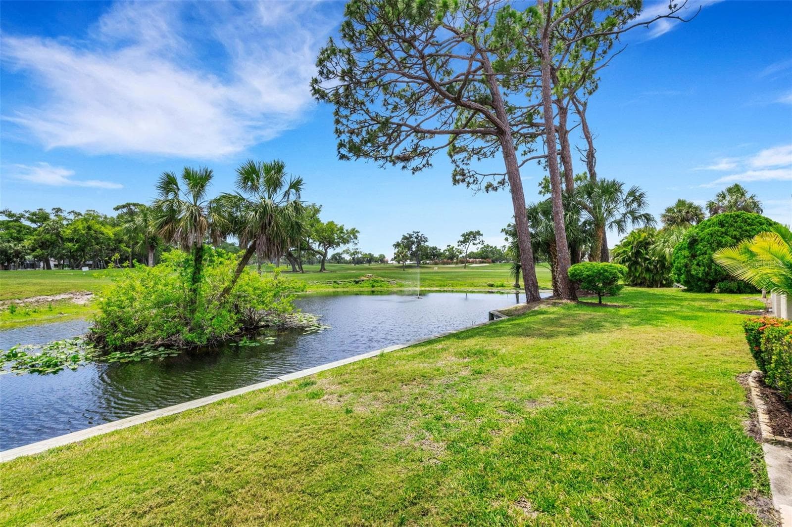 Villa at 4418 LA JOLLA DR, BRADENTON, photo 59 of 70