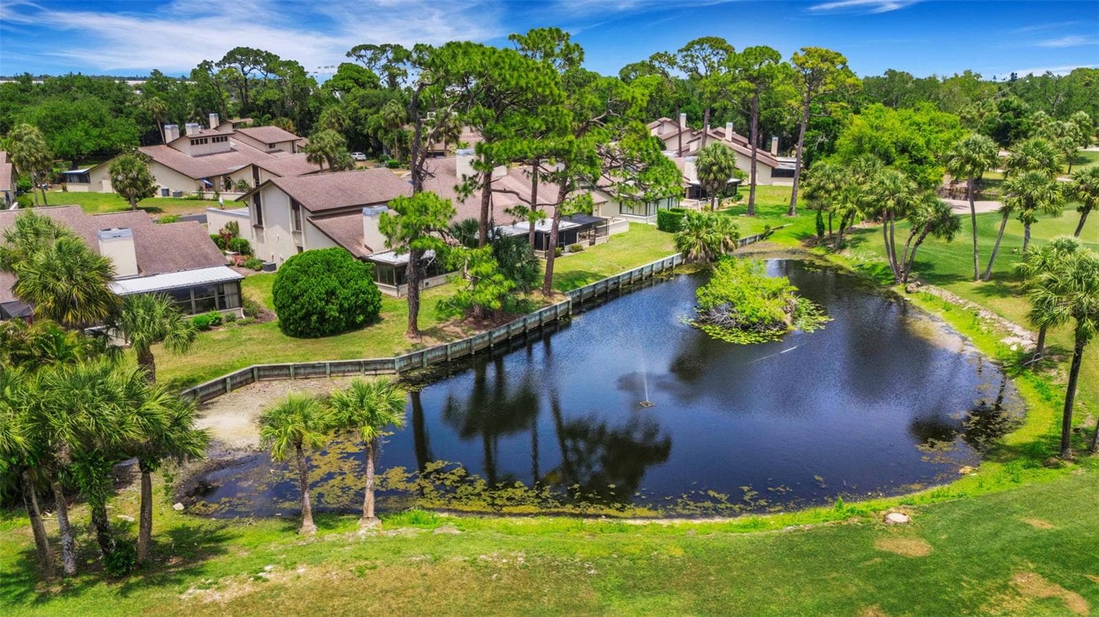 Villa at 4418 LA JOLLA DR, BRADENTON, photo 66 of 70