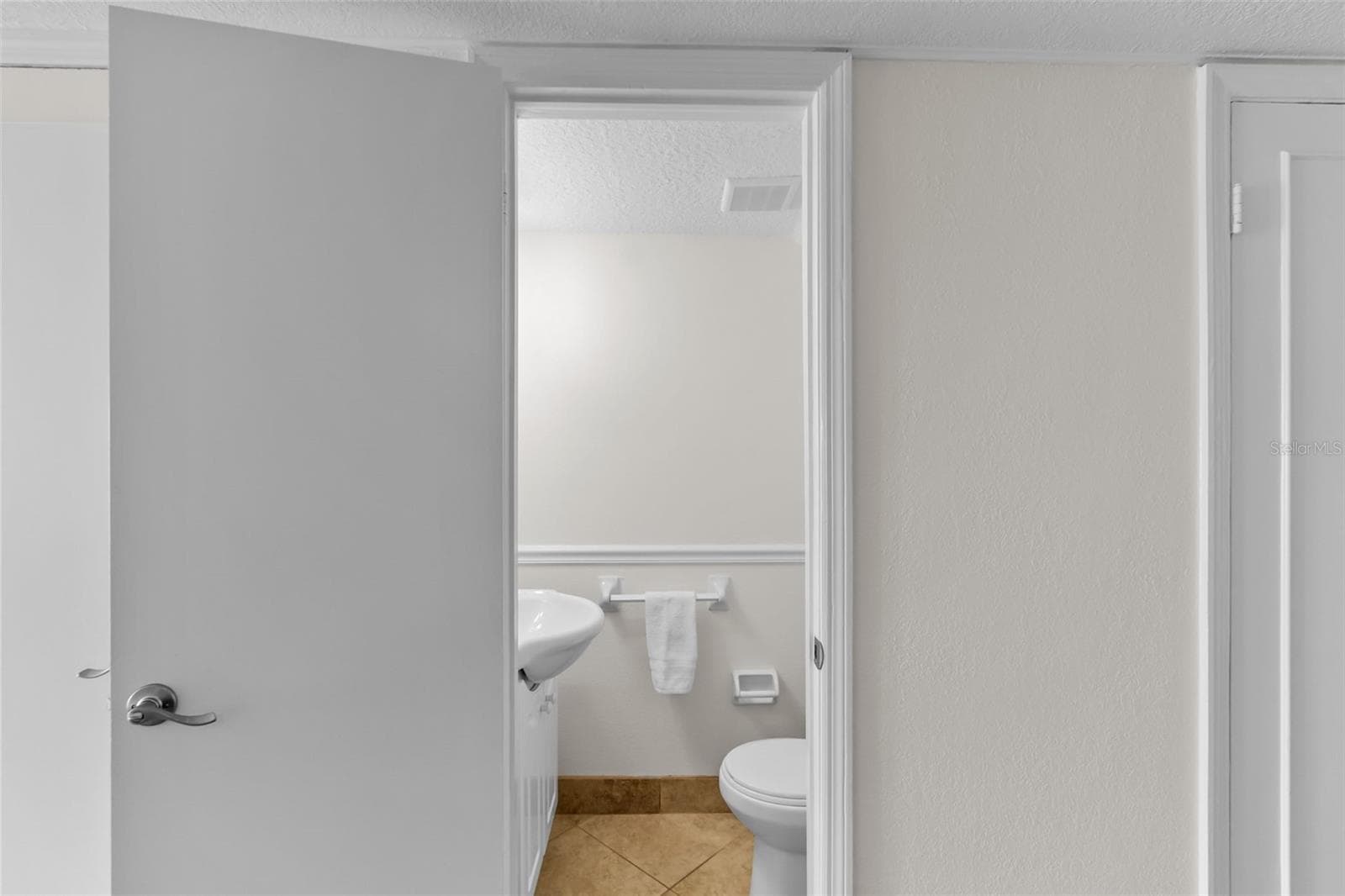Half Bath - First Floor - 5026 COQUINA KEY DR SE #5026, ST PETERSBURG