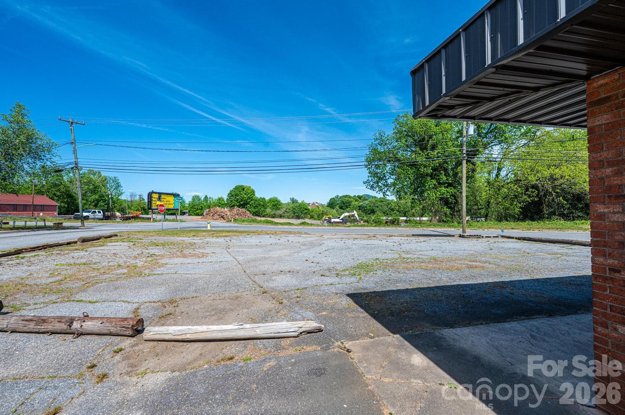 Business at Lenoir, photo 7 of 39
