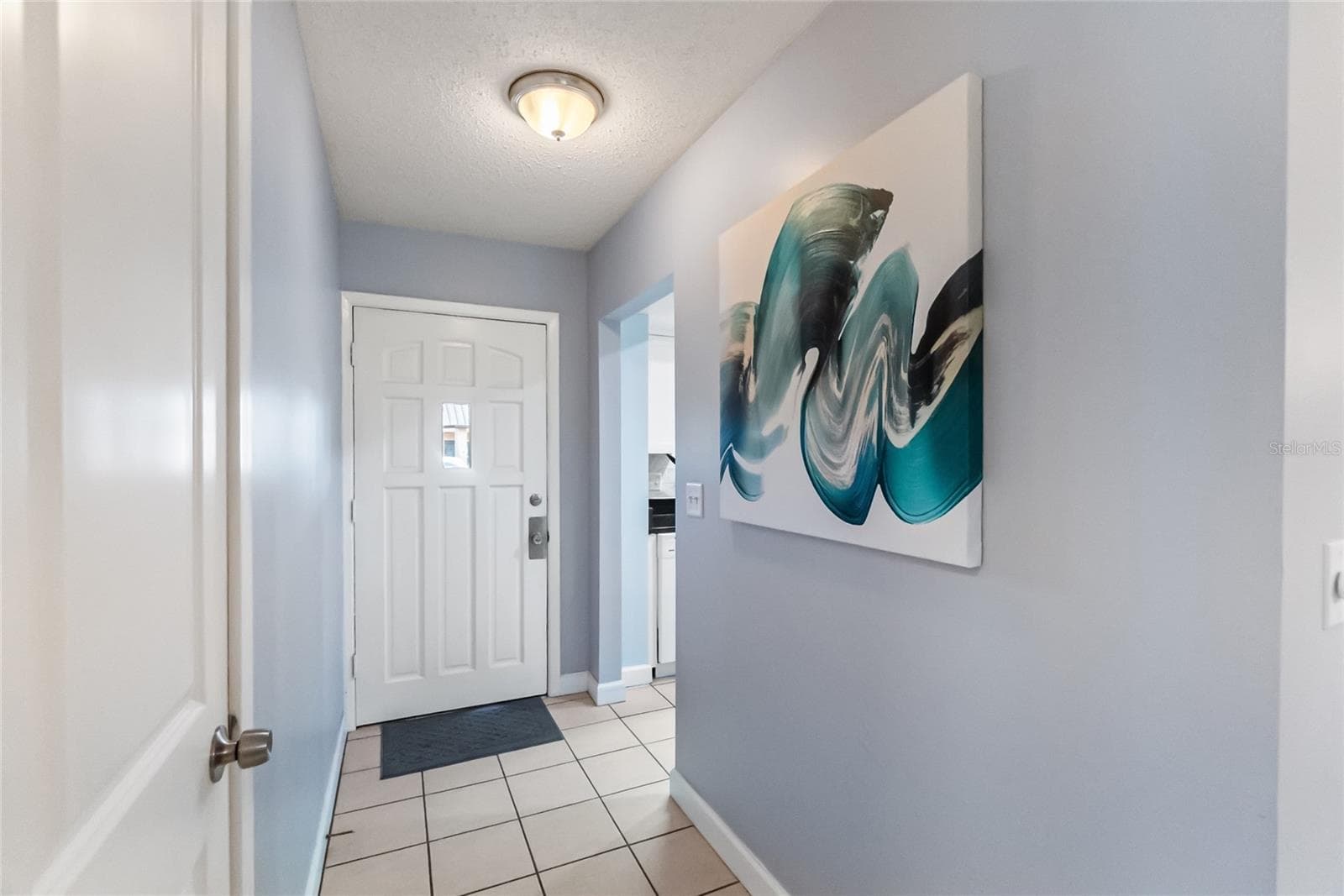 Condominium at 676 PARK CIR, BRADENTON, photo 4 of 27