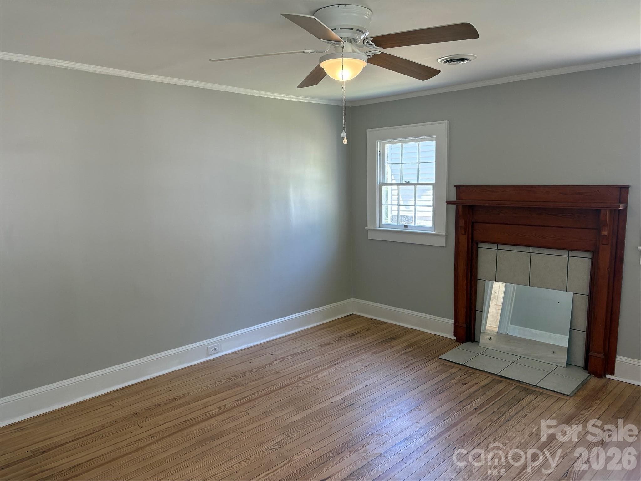 Single Family Residence at Concord, photo 4 of 11