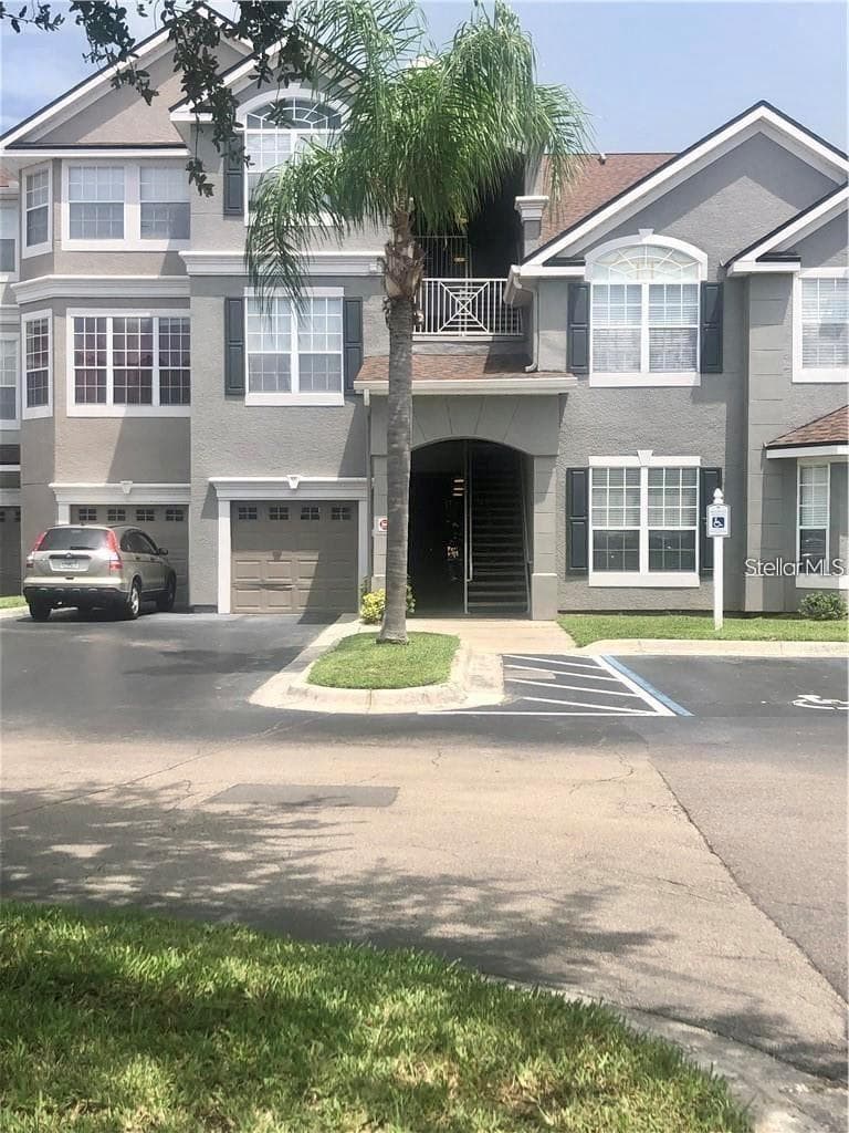 Condominium at 3325 S KIRKMAN RD #423, ORLANDO, photo 2 of 22