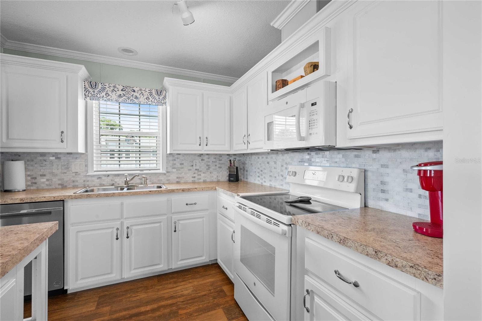 Plenty of storage. - 10042 COLLINGWOOD AVE, DADE CITY