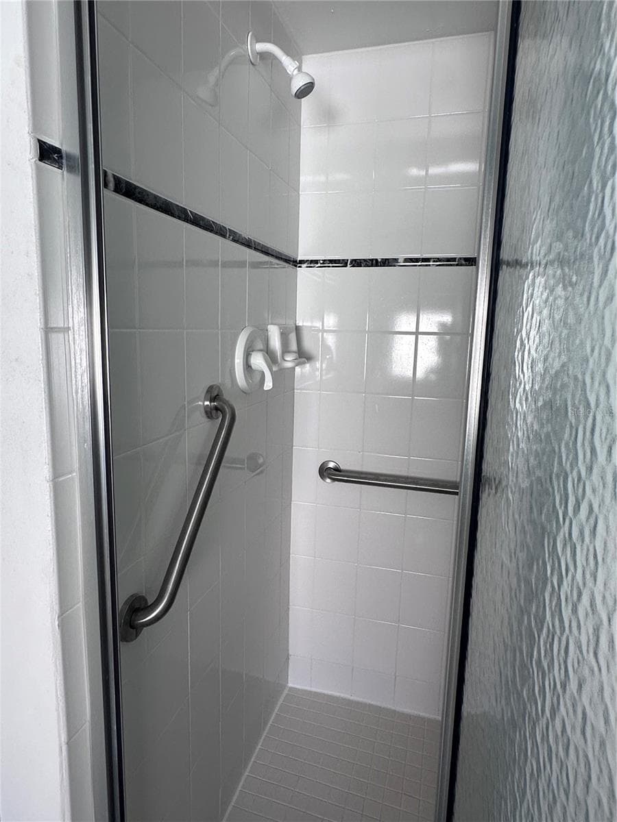Master Shower - 10632 LAKE VISTA DR, SEMINOLE