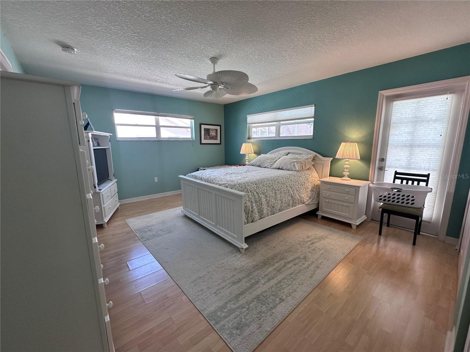 Spacious Master Bedroom with pool access - 10632 LAKE VISTA DR, SEMINOLE