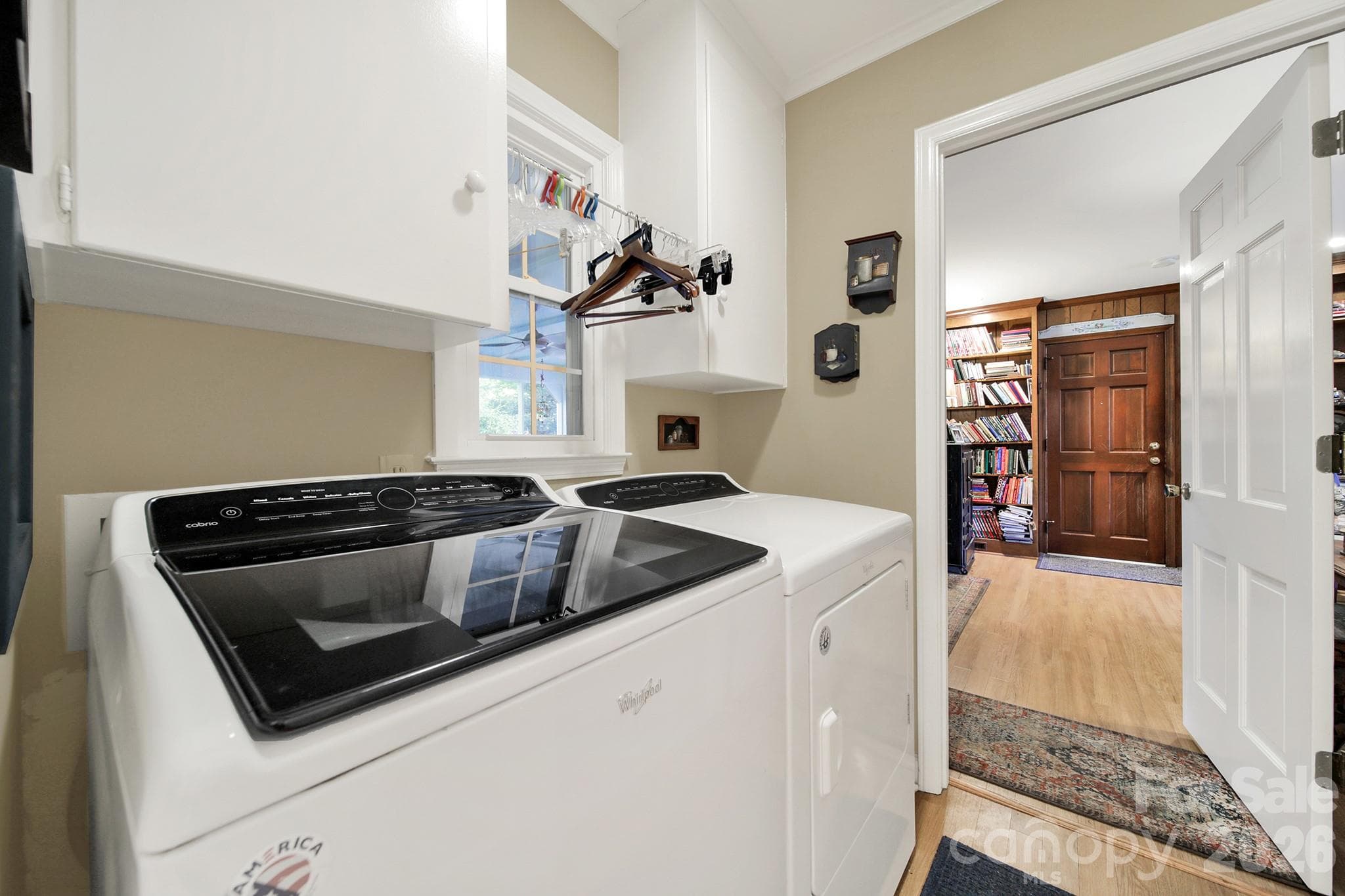 Single Family Residence at 537 Briarwood Road, Lancaster, photo 10 of 48