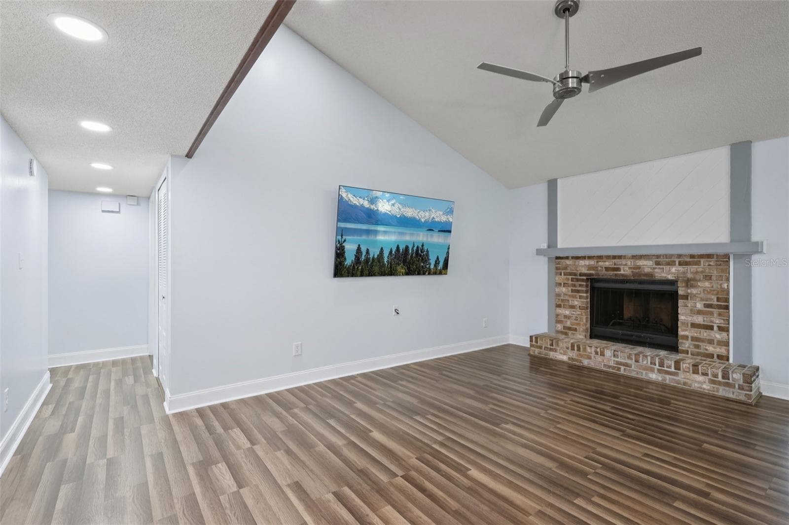 Single Family Residence at 3613 COPPERTREE CIR, BRANDON, photo 3 of 51