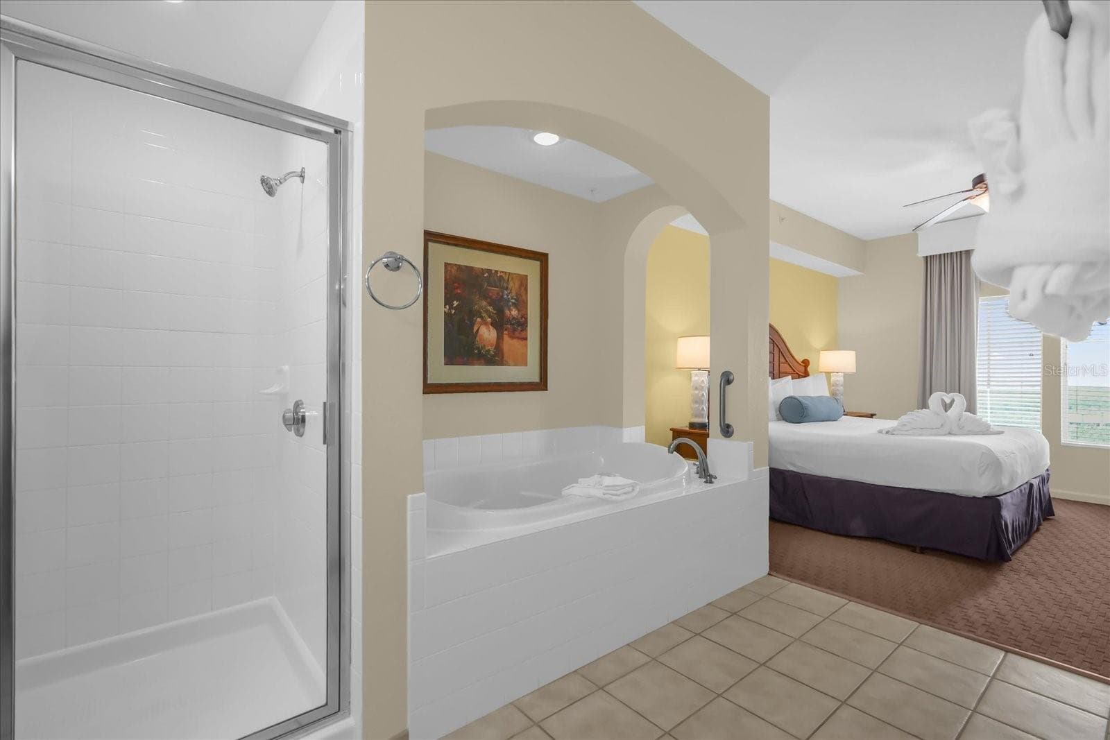 Condo - Hotel at 8101 RESORT VILLAGE DR #31202, ORLANDO, photo 13 of 35