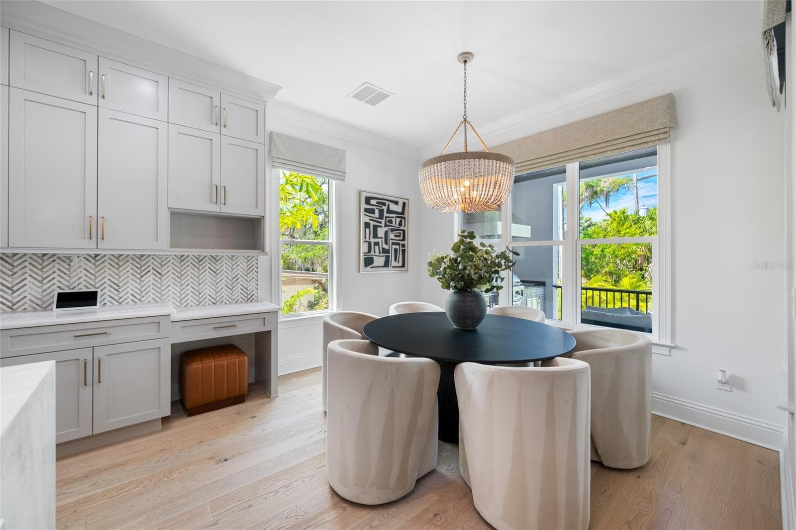 Single Family Residence at 2623 S PARKVIEW ST, TAMPA, photo 11 of 100