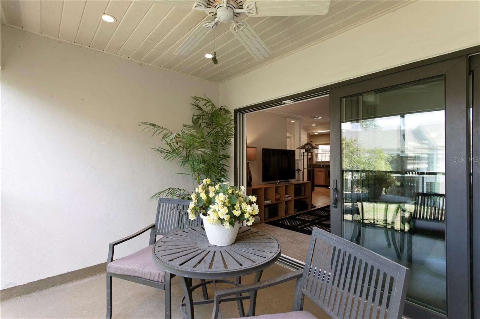 Condominium at 2453 KINGFISHER LN #G202, CLEARWATER, photo 4 of 32
