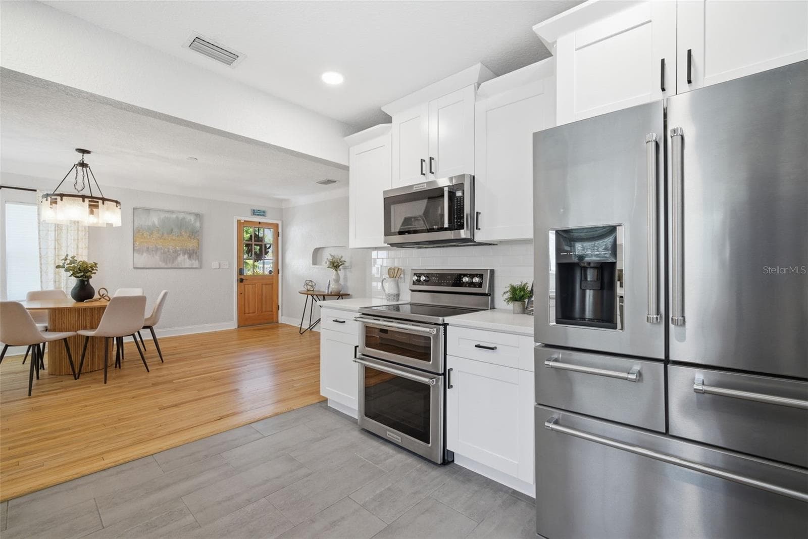 Single Family Residence at 3105 JACKSON ST N, ST PETERSBURG, photo 23 of 84