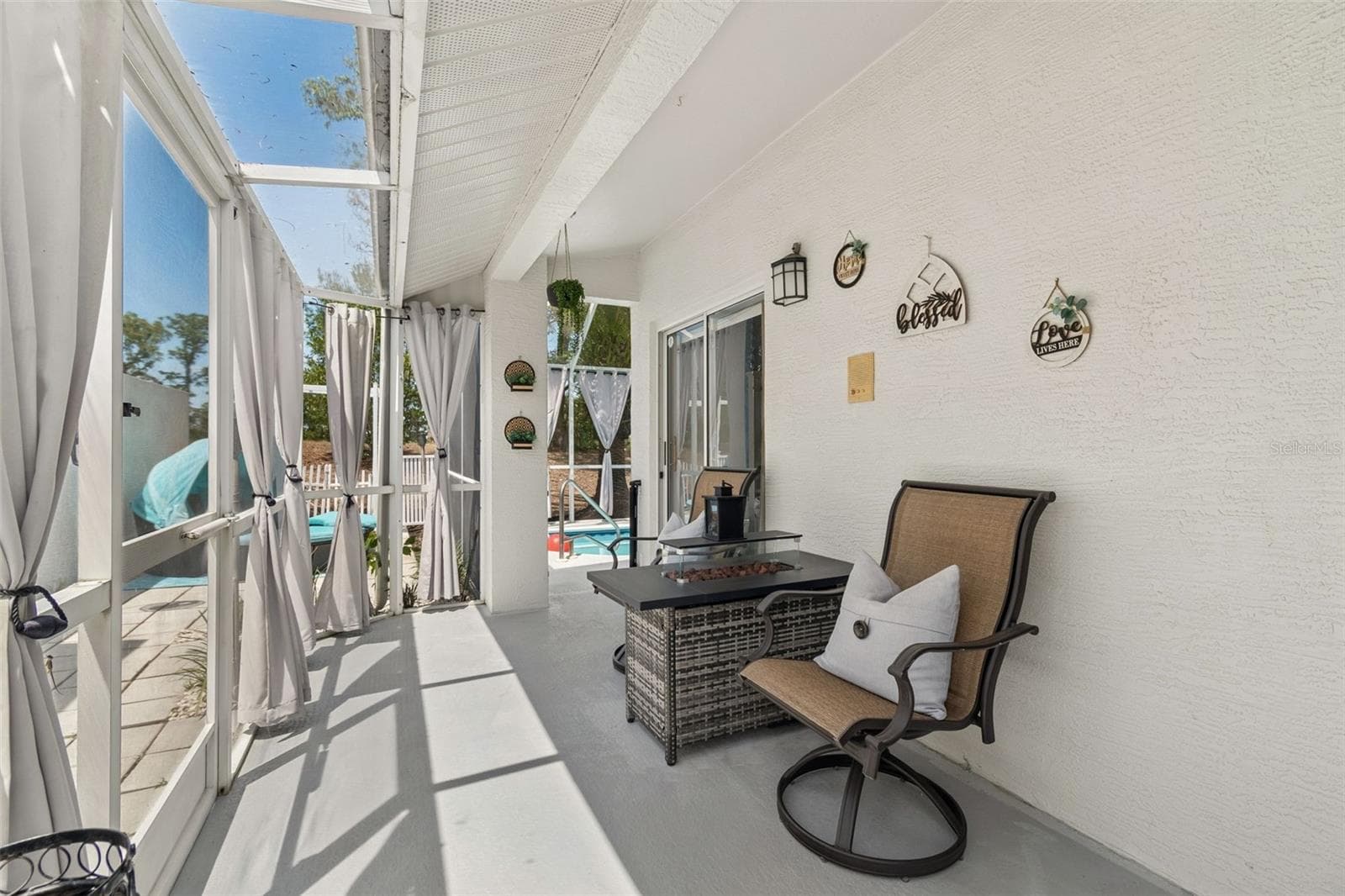 SCREENED LANAI - 10491 CASA GRANDE CIR, SPRING HILL