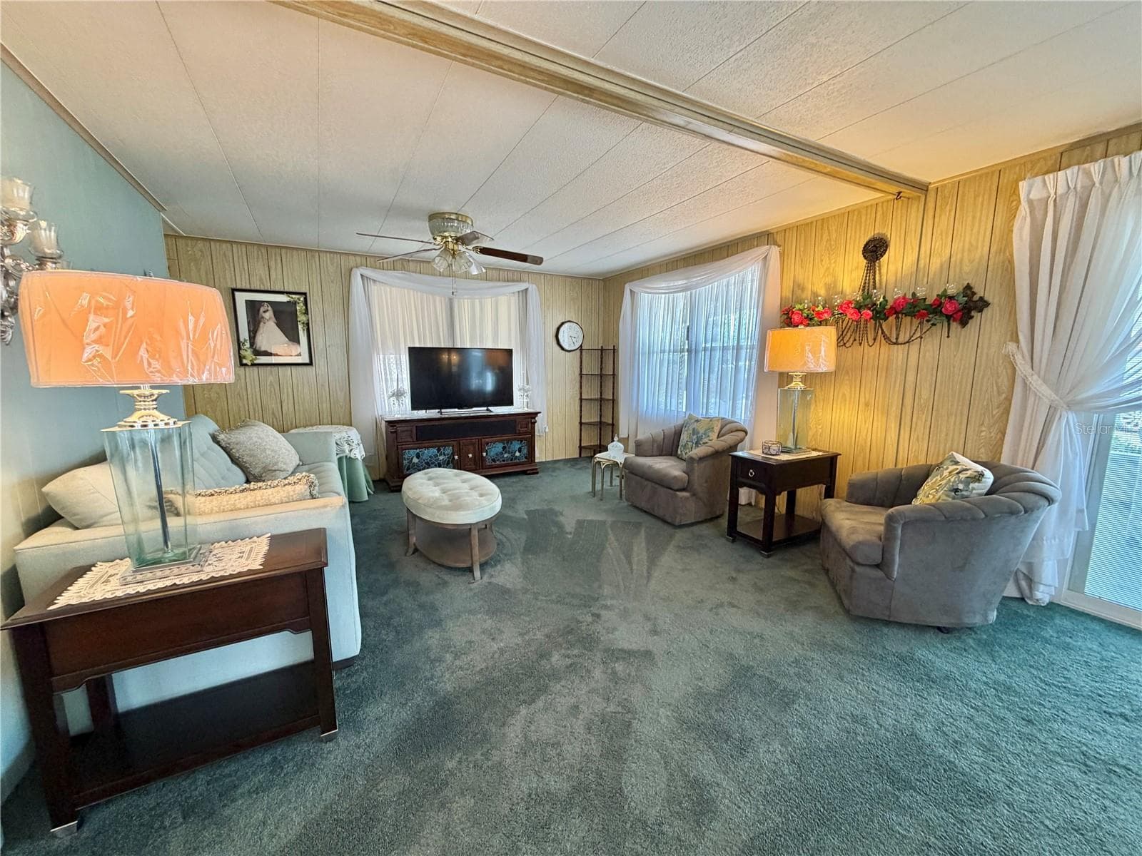 Manufactured Home at 100 MARIGOLD ST, LEESBURG, photo 2 of 67