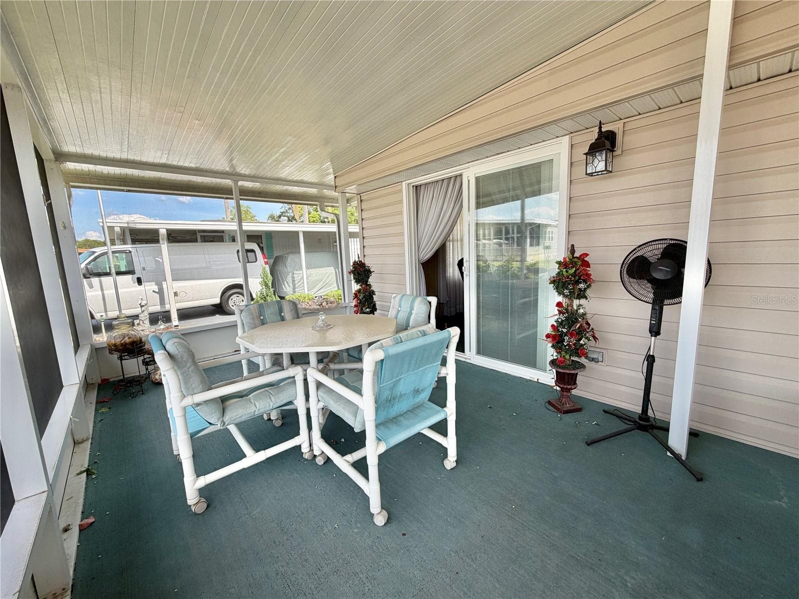 Manufactured Home at 100 MARIGOLD ST, LEESBURG, photo 4 of 67
