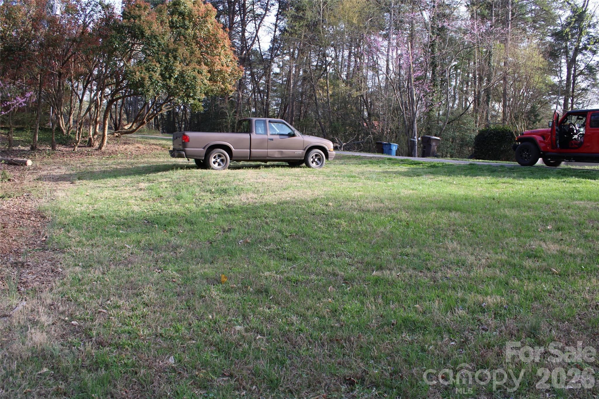 NEIGHBOR PARKS HIS TRUCK HERE - Lot 16 Lake Front Drive, Catawba