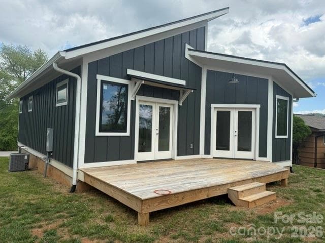 Nice back deck - 5 Locust Street, Asheville