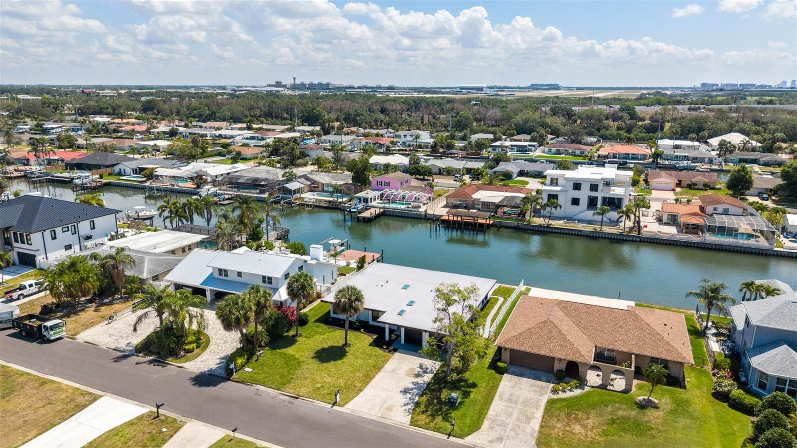 Single Family Residence at 3917 E EDEN ROC CIR, TAMPA, photo 52 of 55