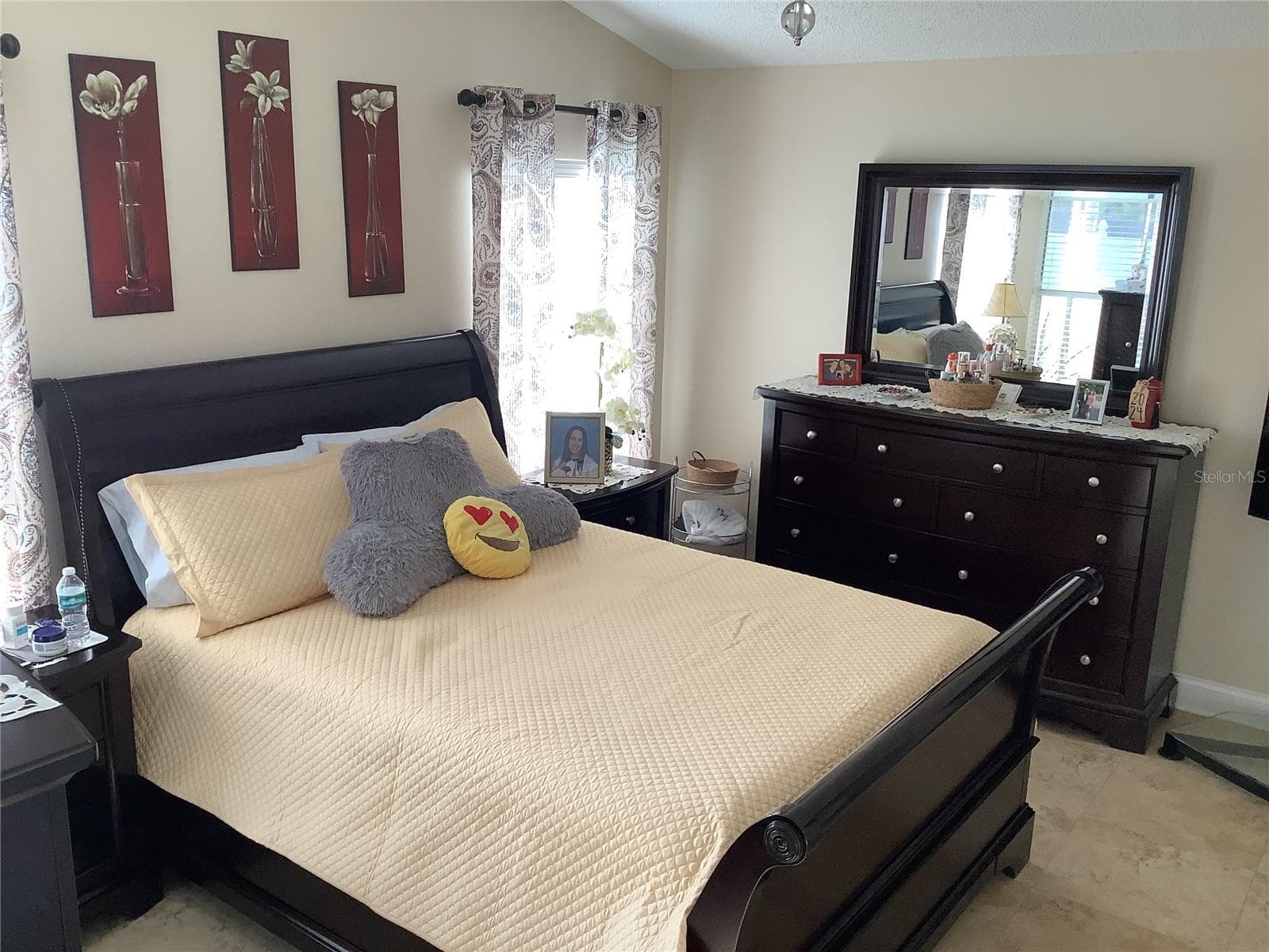 Single Family Residence at 514 TREE SHORE DR, ORLANDO, photo 9 of 22