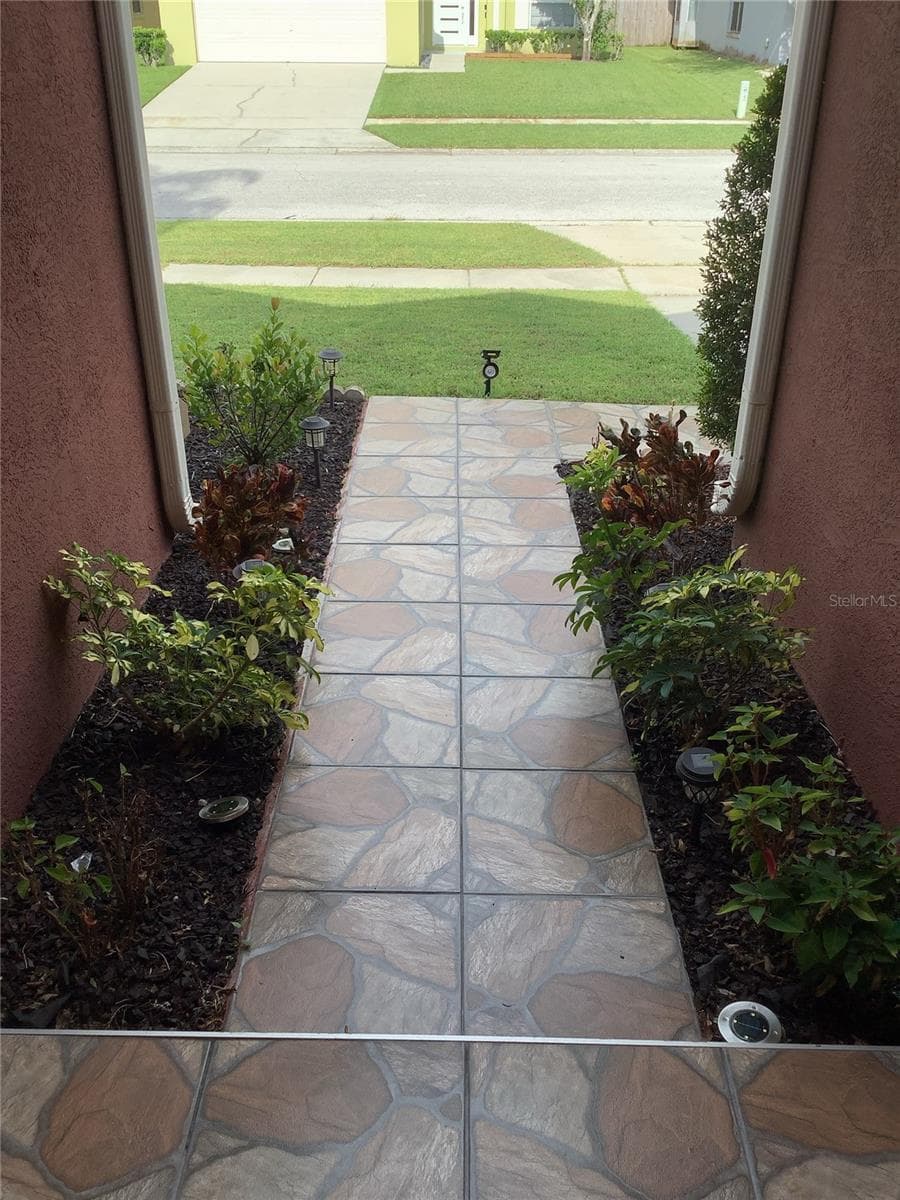 Single Family Residence at 514 TREE SHORE DR, ORLANDO, photo 15 of 22