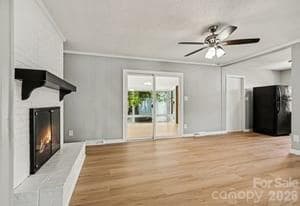 Single Family Residence at 7040 Idlewild Road, Charlotte, photo 7 of 21