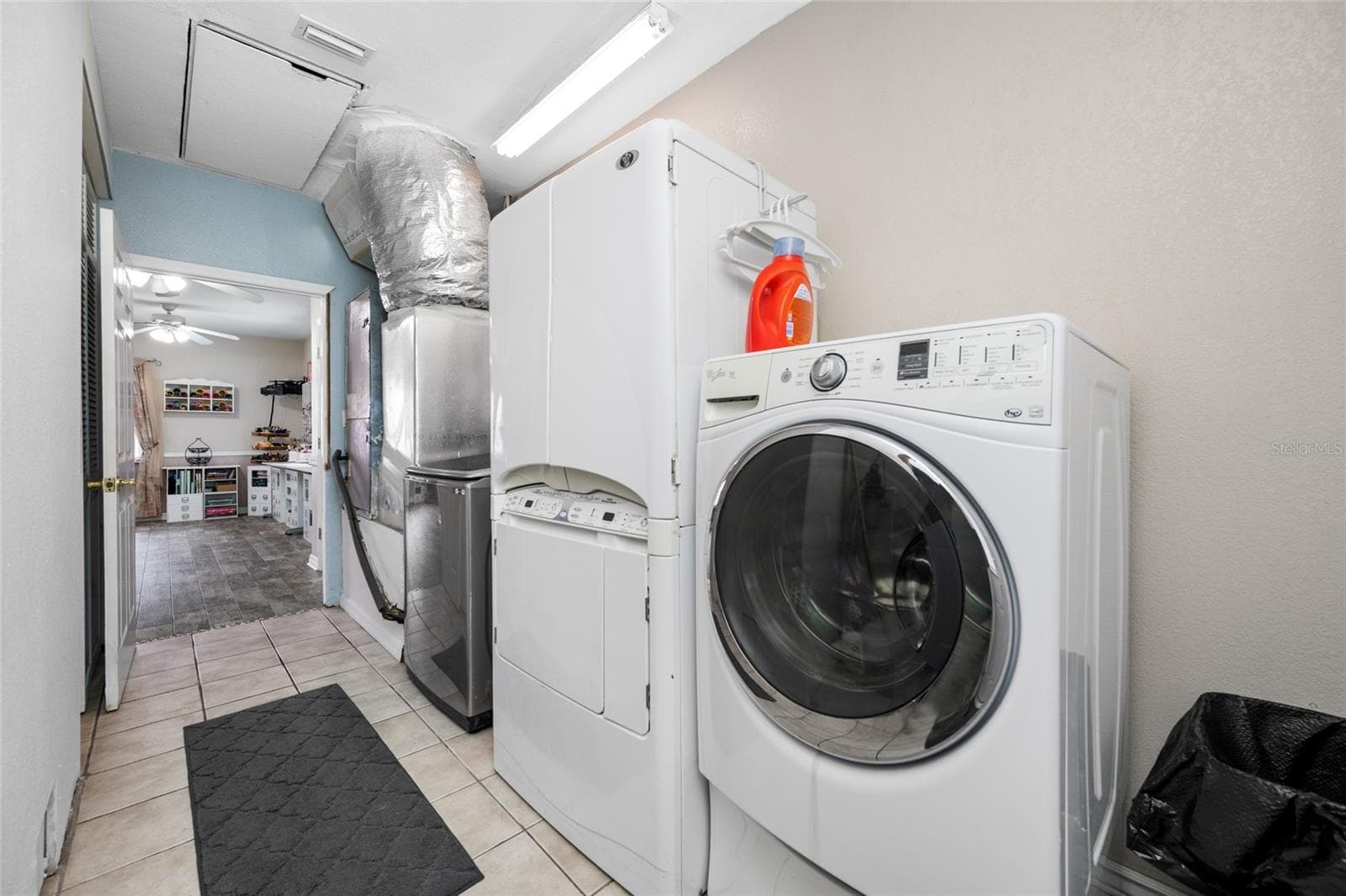 Laundry - 15314 LAKE MAGDALENE BLVD, TAMPA