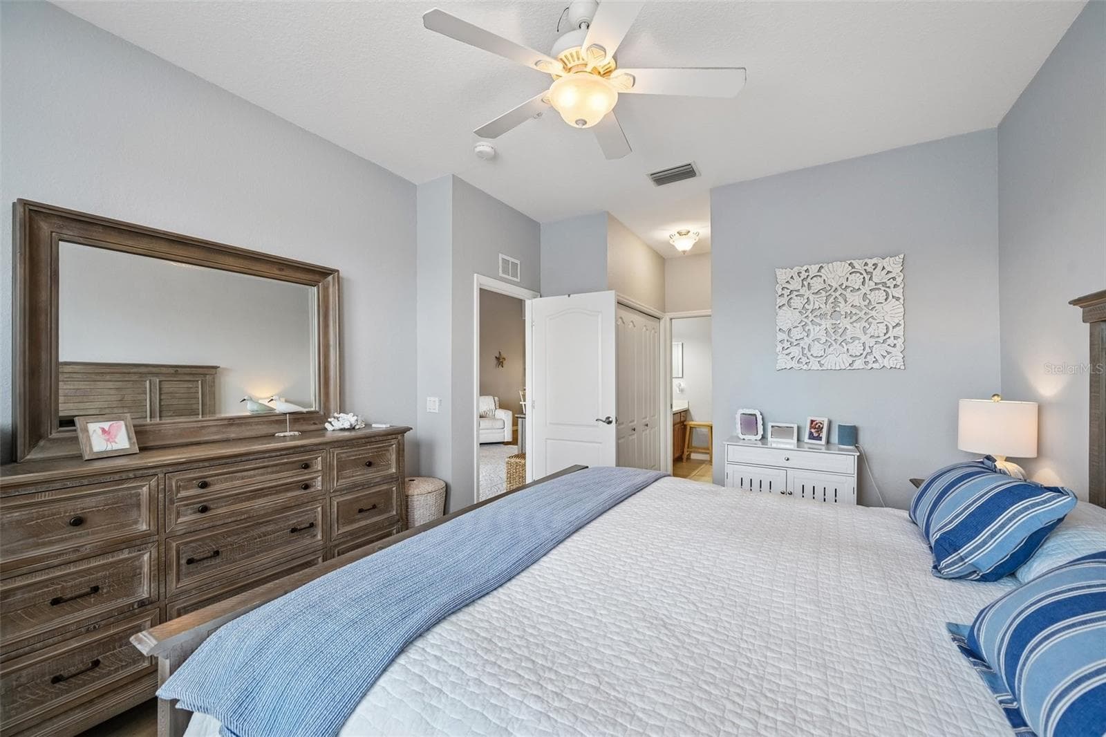 Condominium at 1003 FAIRWAYCOVE LN #201, BRADENTON, photo 31 of 68