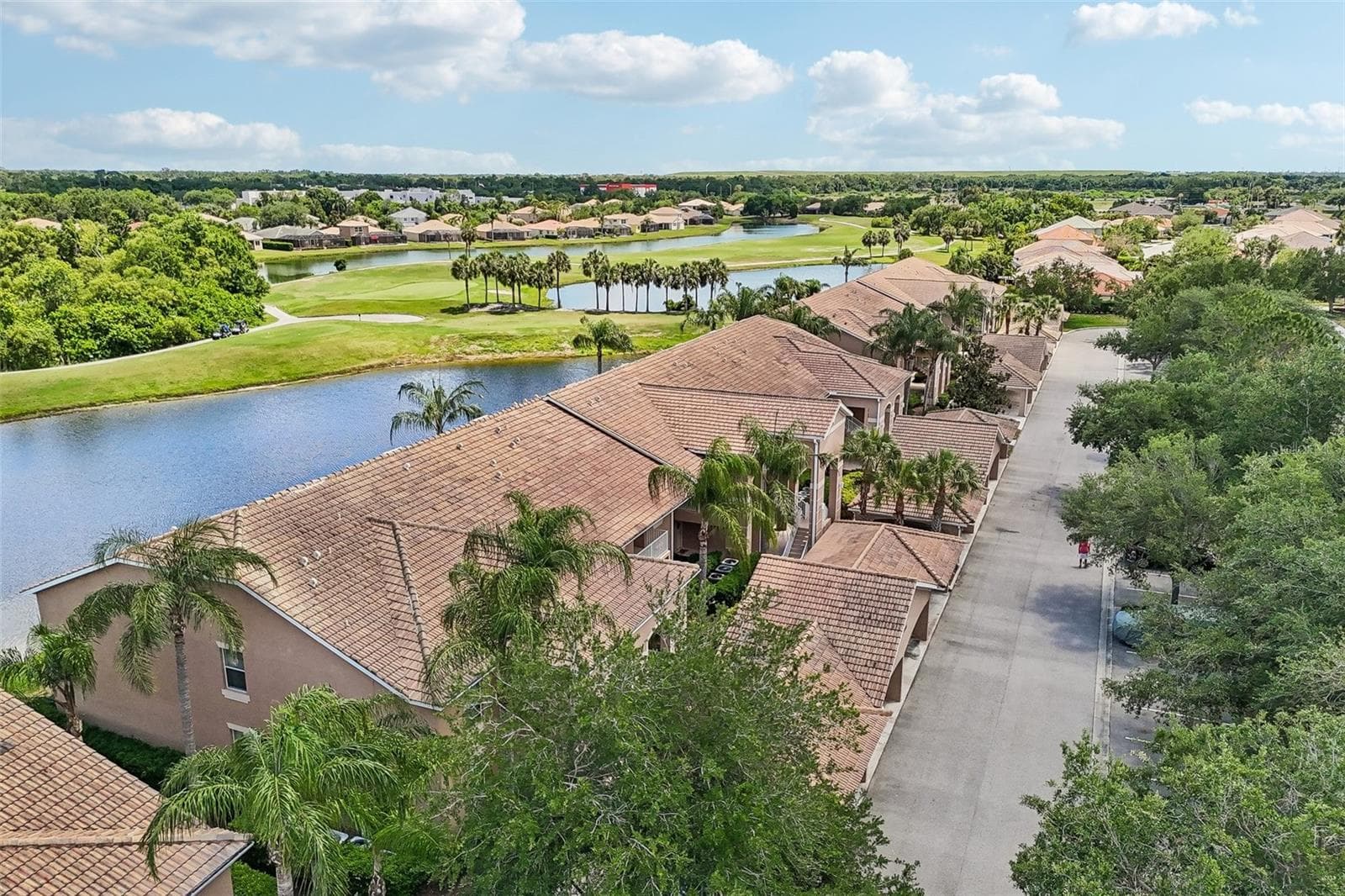 Condominium at 1003 FAIRWAYCOVE LN #201, BRADENTON, photo 48 of 68