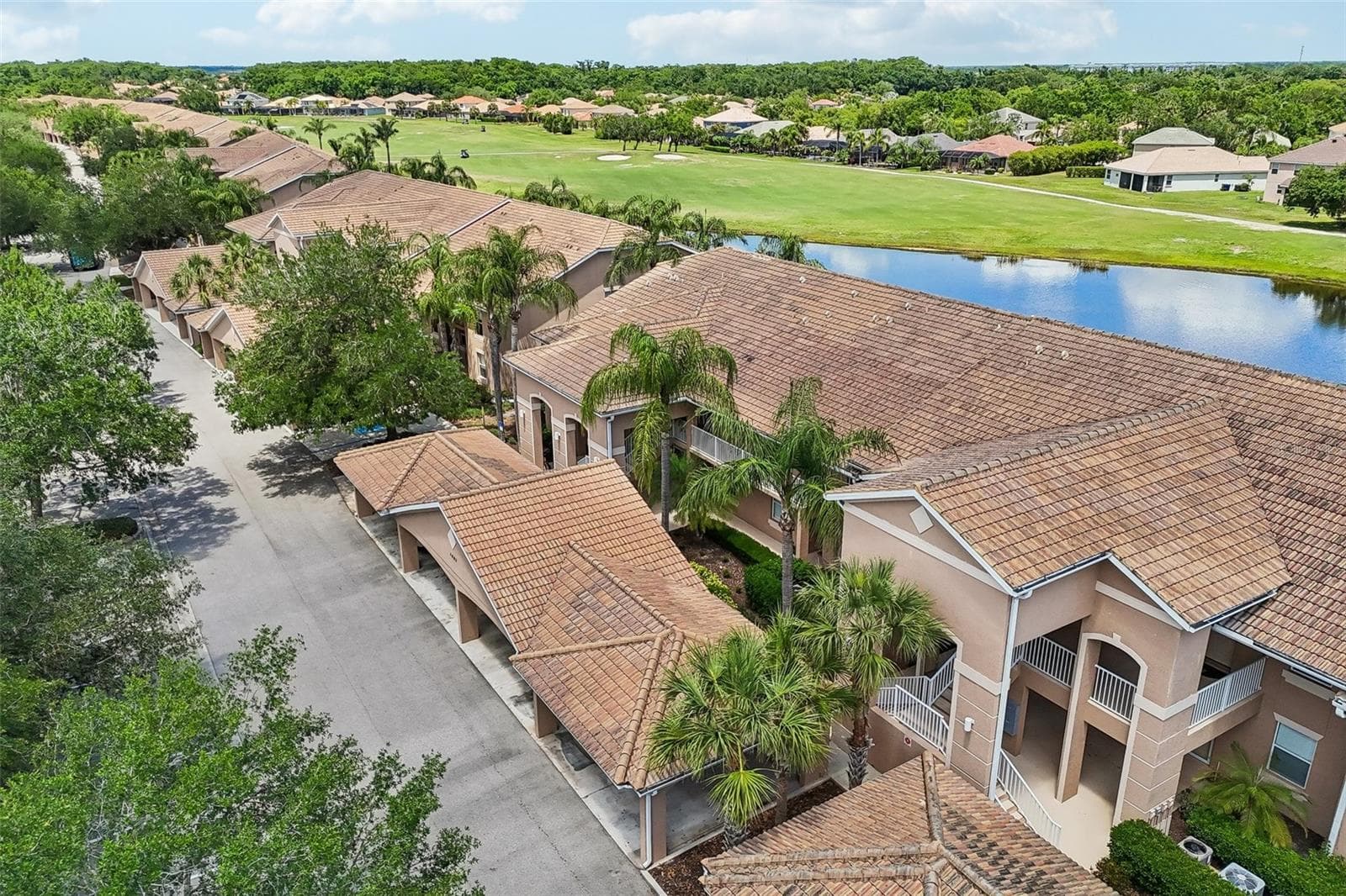 Condominium at 1003 FAIRWAYCOVE LN #201, BRADENTON, photo 50 of 68