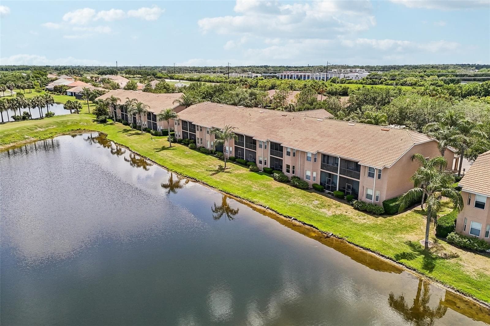 Condominium at 1003 FAIRWAYCOVE LN #201, BRADENTON, photo 53 of 68