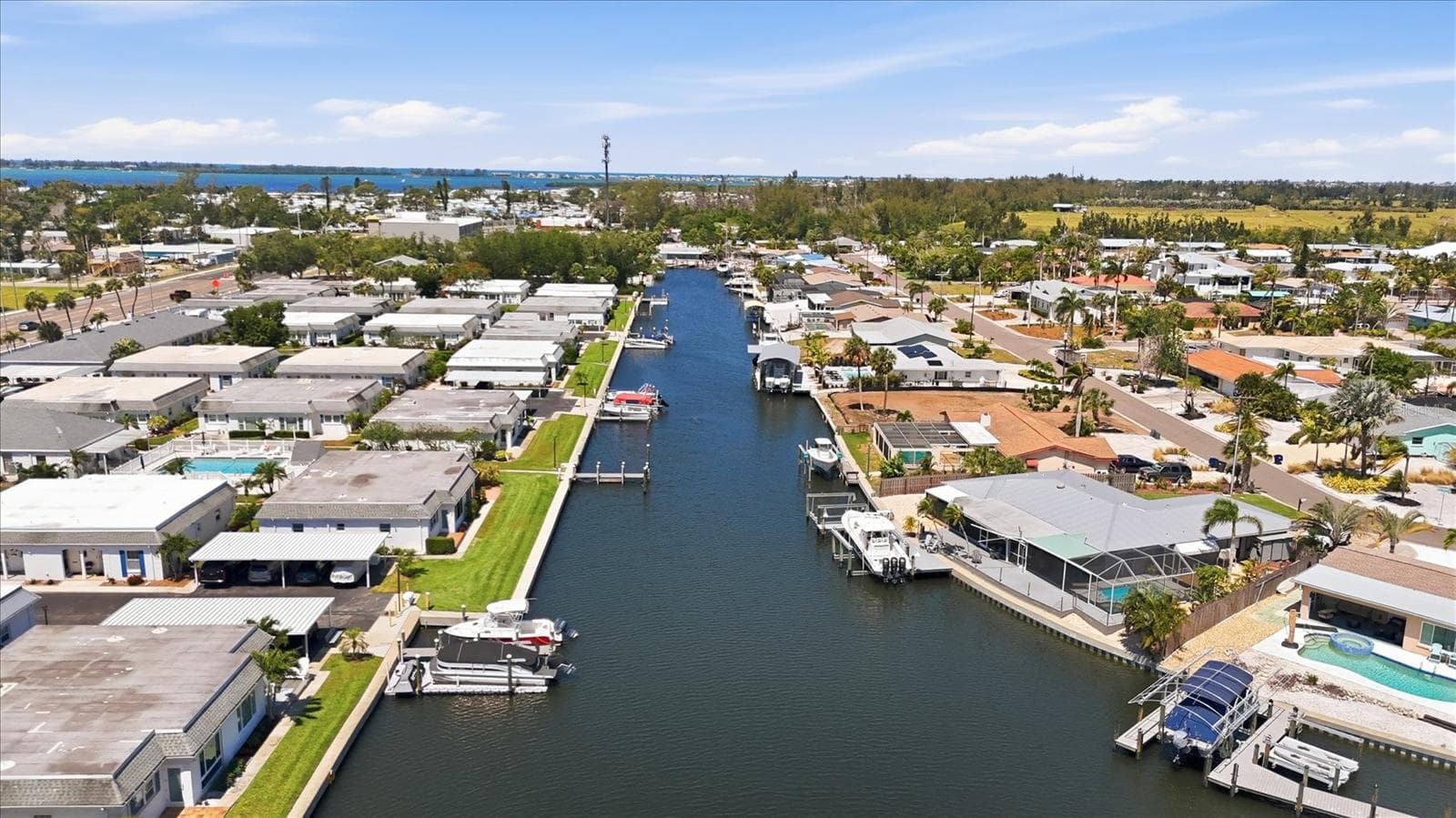 Condominium at 9914 SEBASTIAN CT, BRADENTON, photo 15 of 60