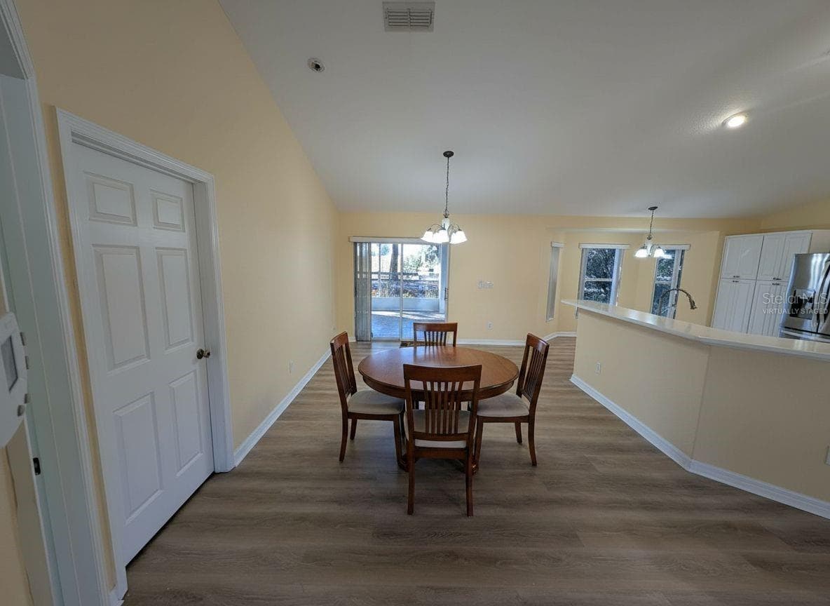 Virtually Staged - 9573 SW 53RD CIR, OCALA