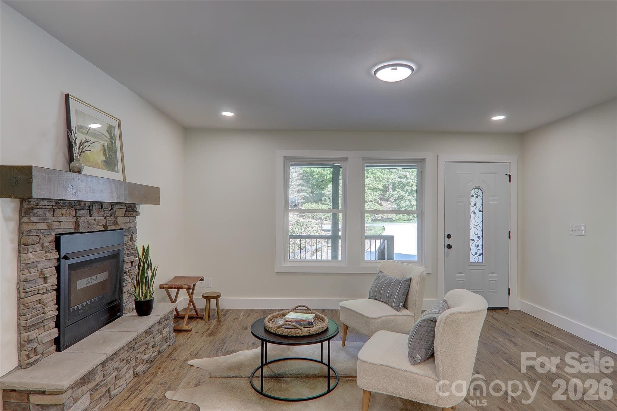 Single Family Residence at Waynesville, photo 9 of 43