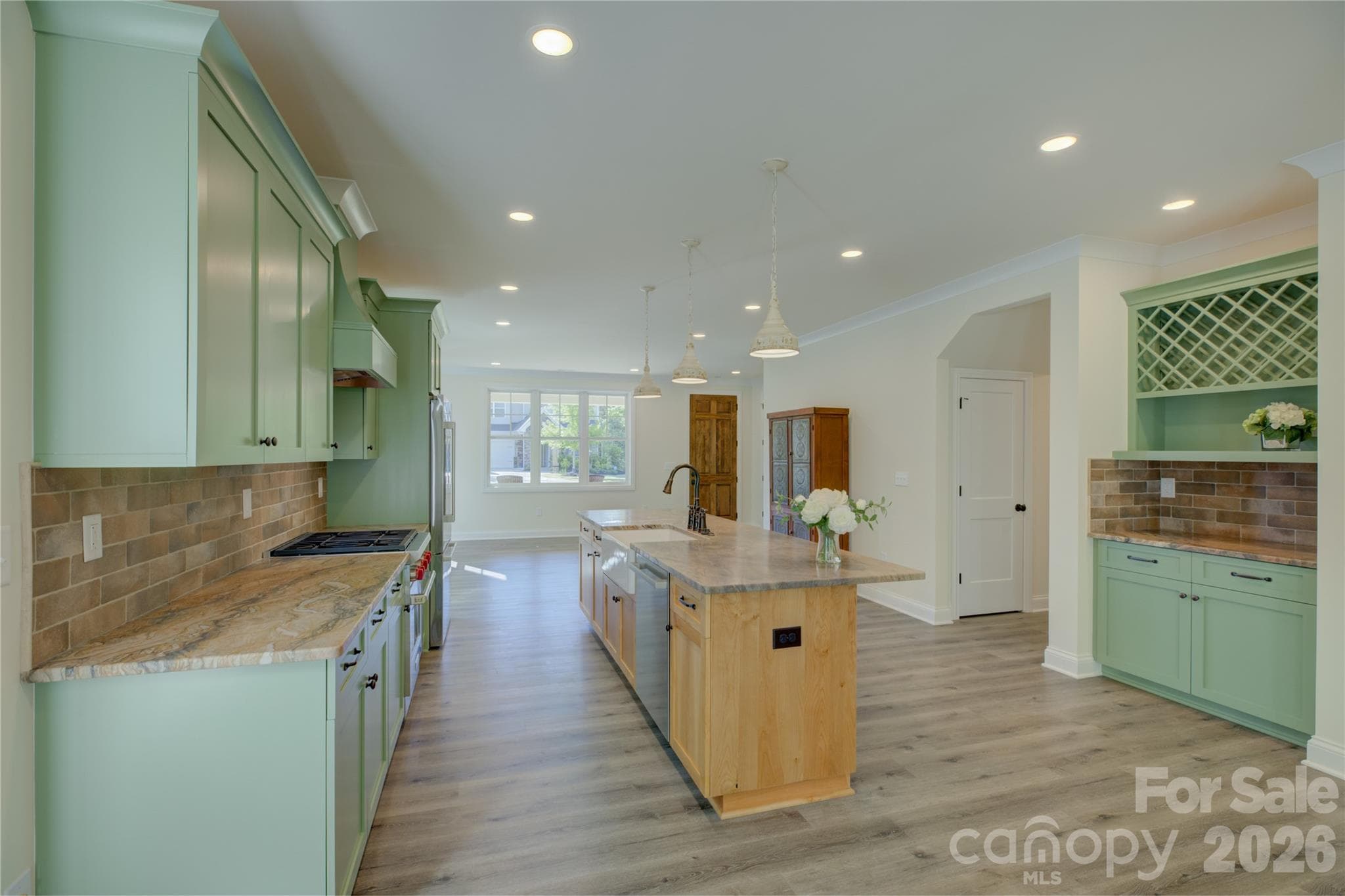 Single Family Residence at 18210 Kalabash Road, Charlotte, photo 9 of 48